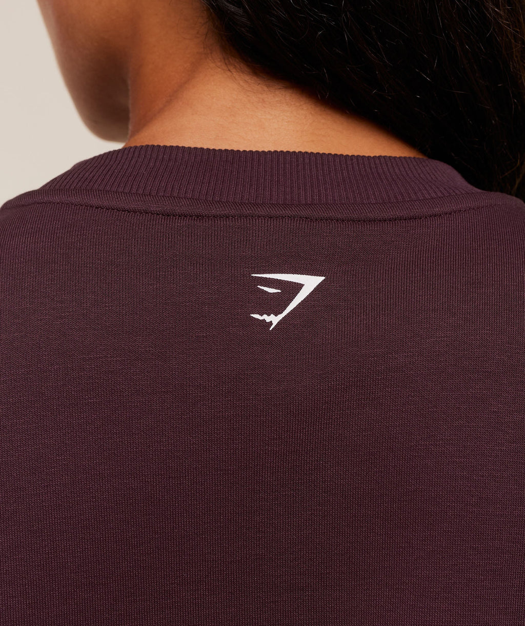 gymshark-gslc-graphic-crew-neck-pullovers-purple-aw25