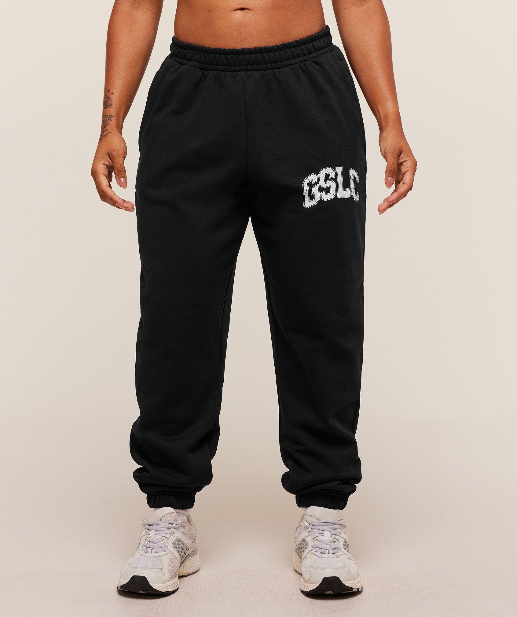 gymshark-gslc-lifting-club-cuffed-joggers-pants-black-aw25