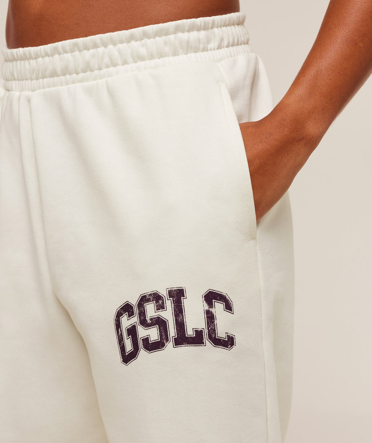 gymshark-gslc-lifting-club-cuffed-joggers-pants-white-aw25