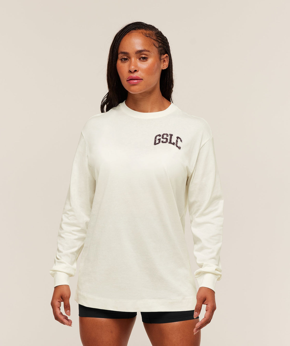 gymshark-gslc-graphic-oversized-long-sleeve-top-ls-tops-white-aw25