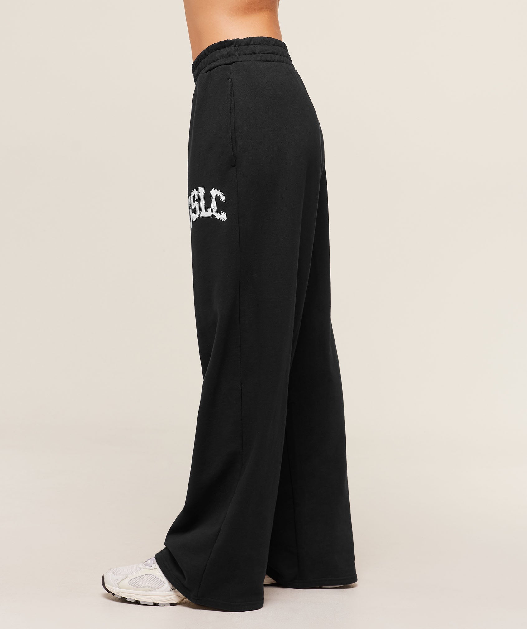 gymshark-gslc-lifting-club-straight-leg-joggers-pants-black-aw25