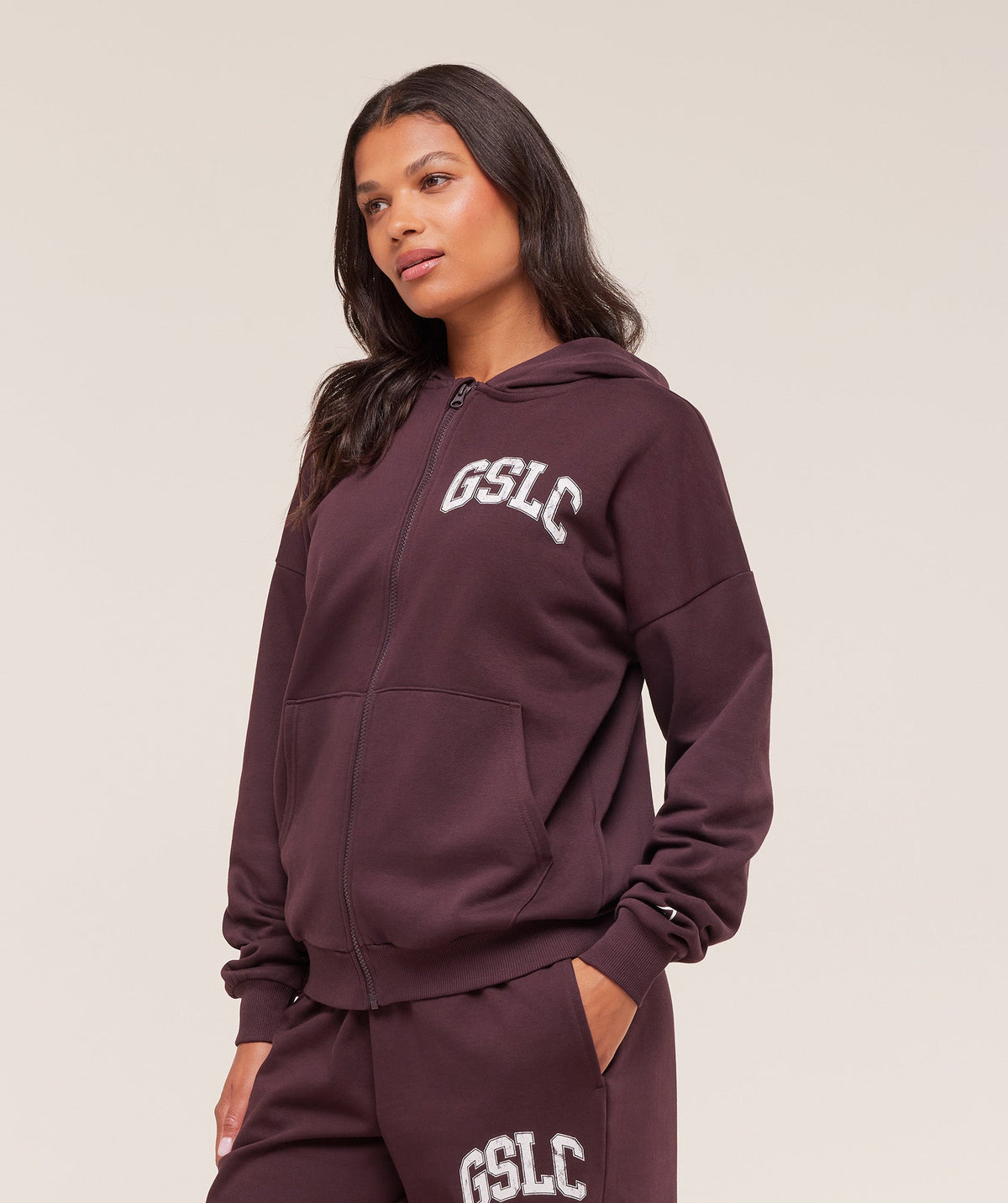 gymshark-gslc-graphic-zip-up-hoodie-pullovers-purple-aw25