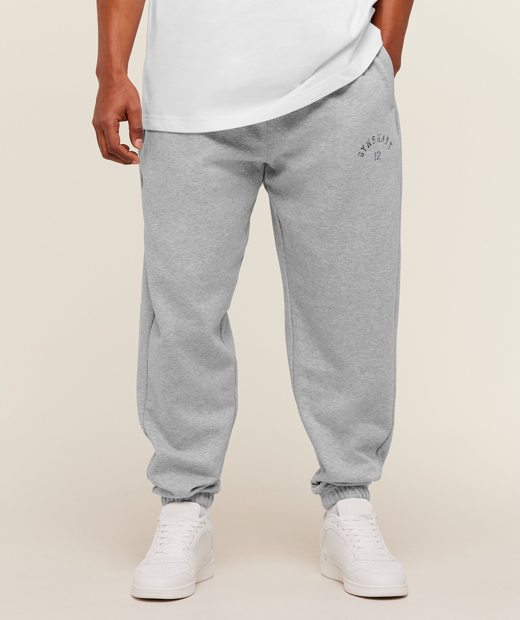 gymshark-12-graphic-jogger-pants-grey-ss26