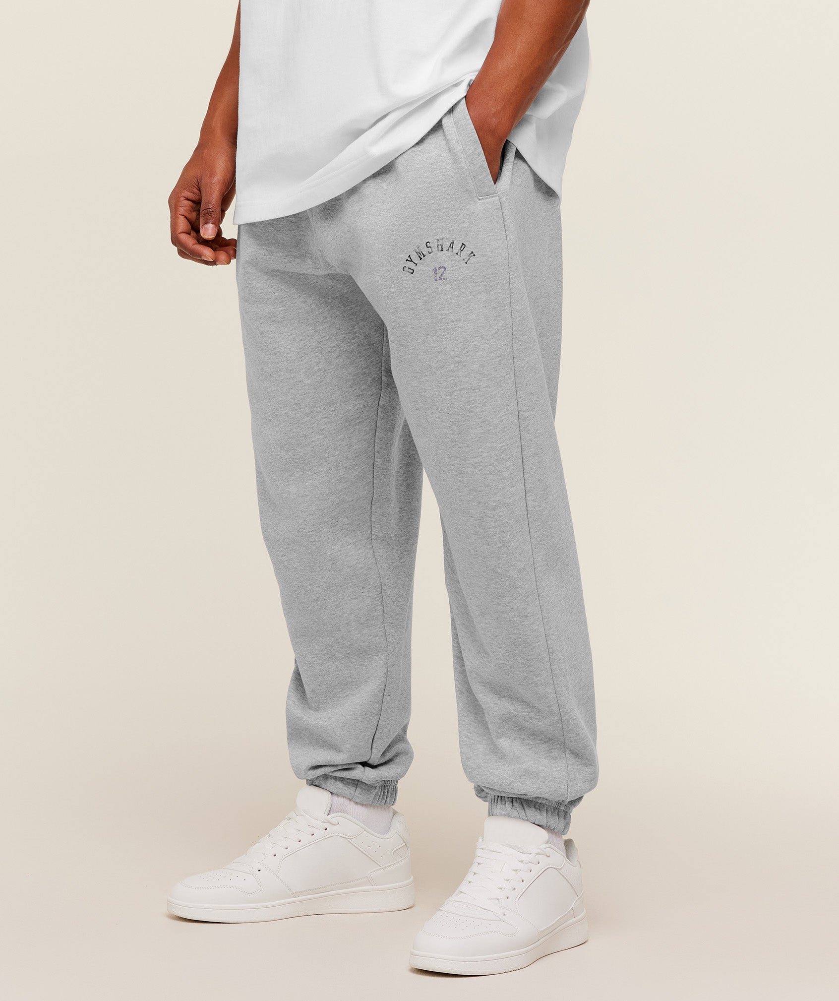 gymshark-12-graphic-jogger-pants-grey-ss26
