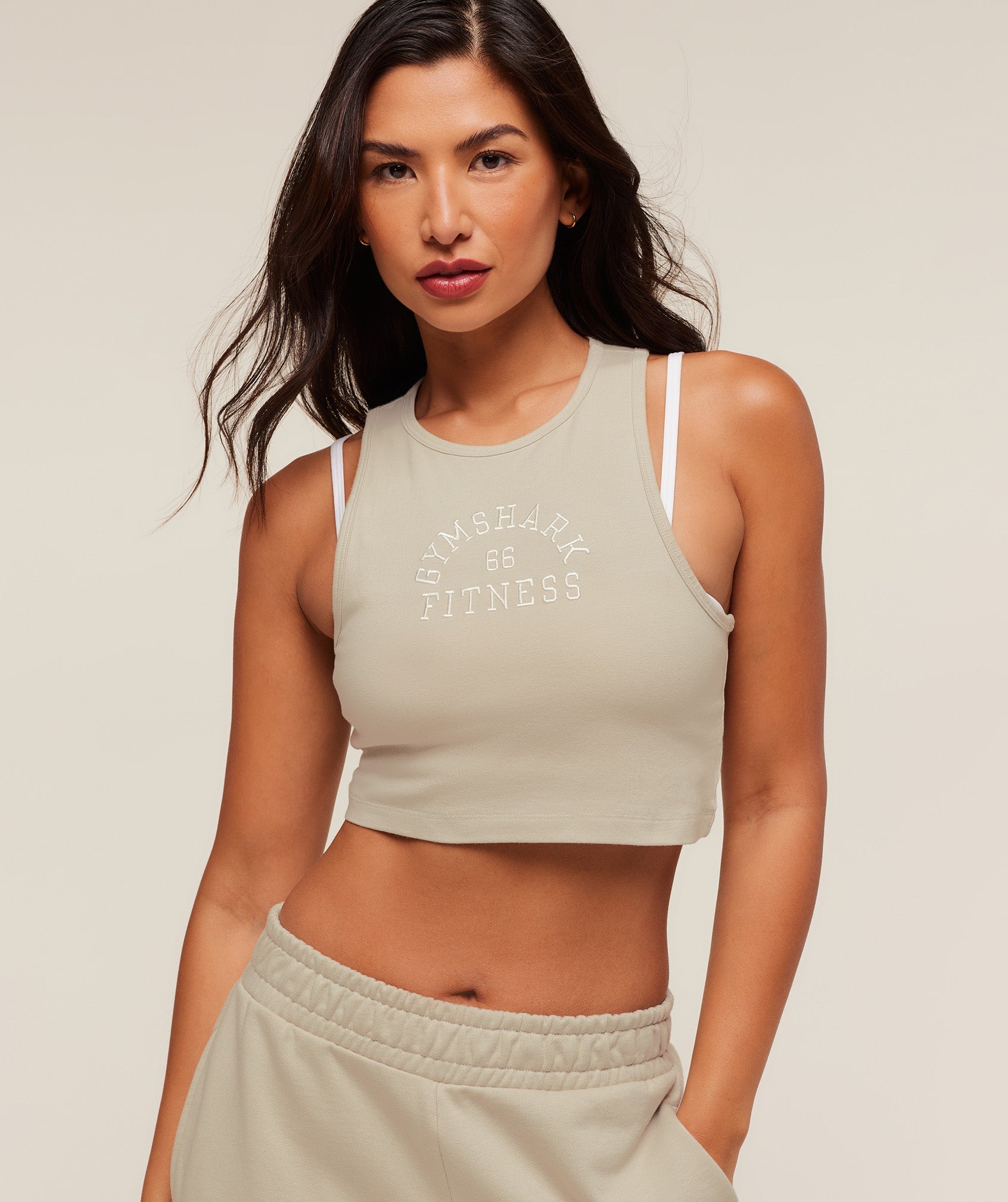 gymshark-fitness-embroidered-graphic-tank-crop-tops-grey-aw25
