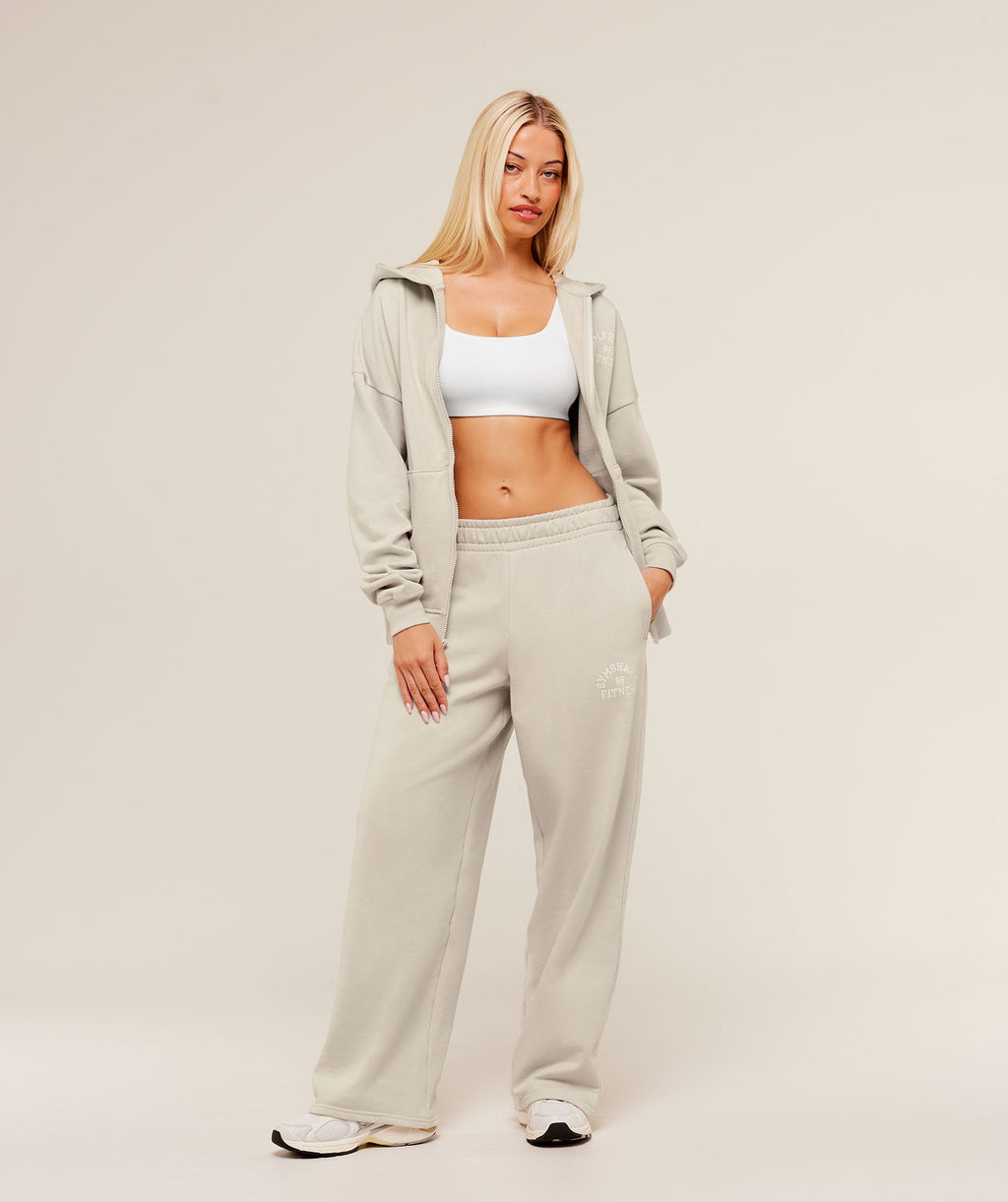 gymshark-fitness-embroidered-graphic-zip-up-hoodie-pullovers-grey-aw25