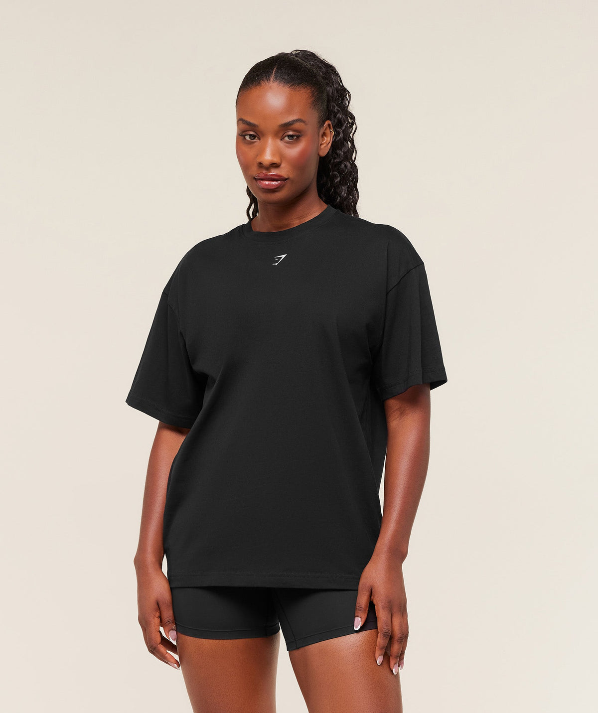 gymshark-strength-graphic-t-shirt-black-aw25
