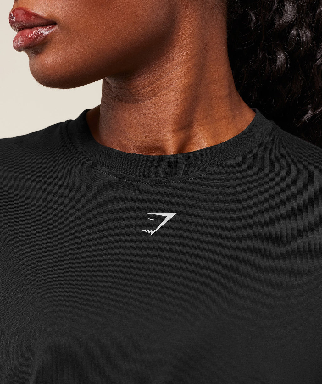 gymshark-strength-graphic-t-shirt-black-aw25