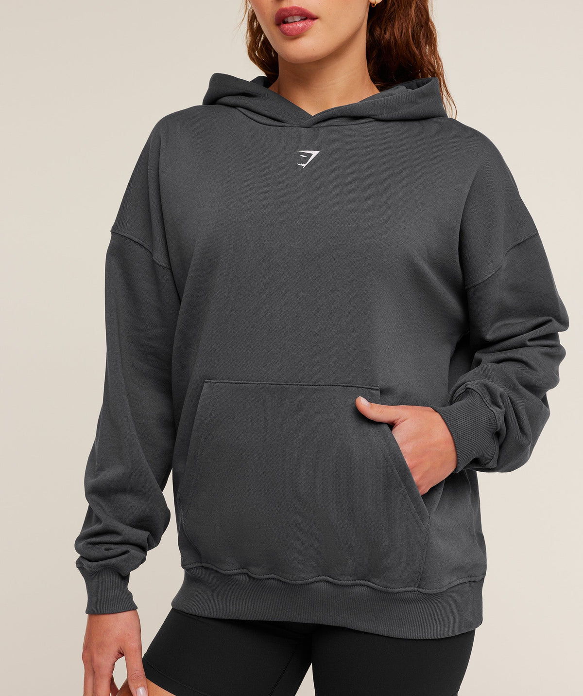 gymshark-heavy-duty-oversized-hoodie-pullovers-1