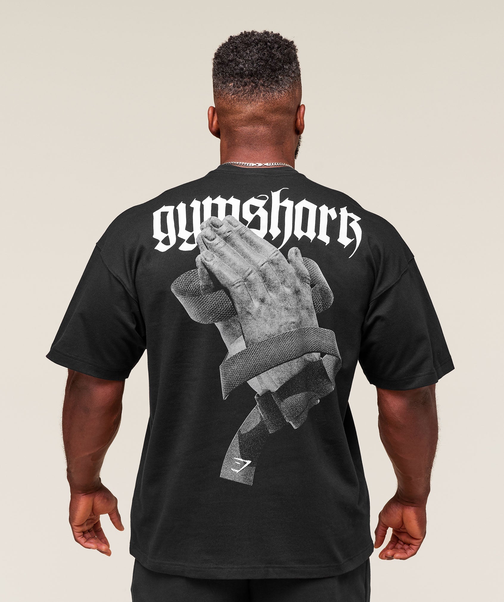 gymshark-prayer-hands-t-shirt-ss-tops-black-ss25