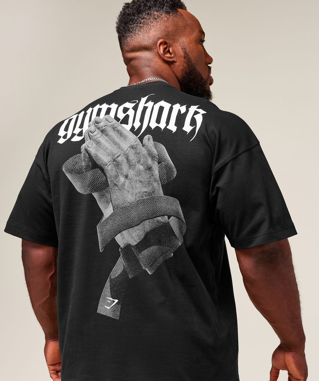 gymshark-prayer-hands-t-shirt-ss-tops-black-ss25
