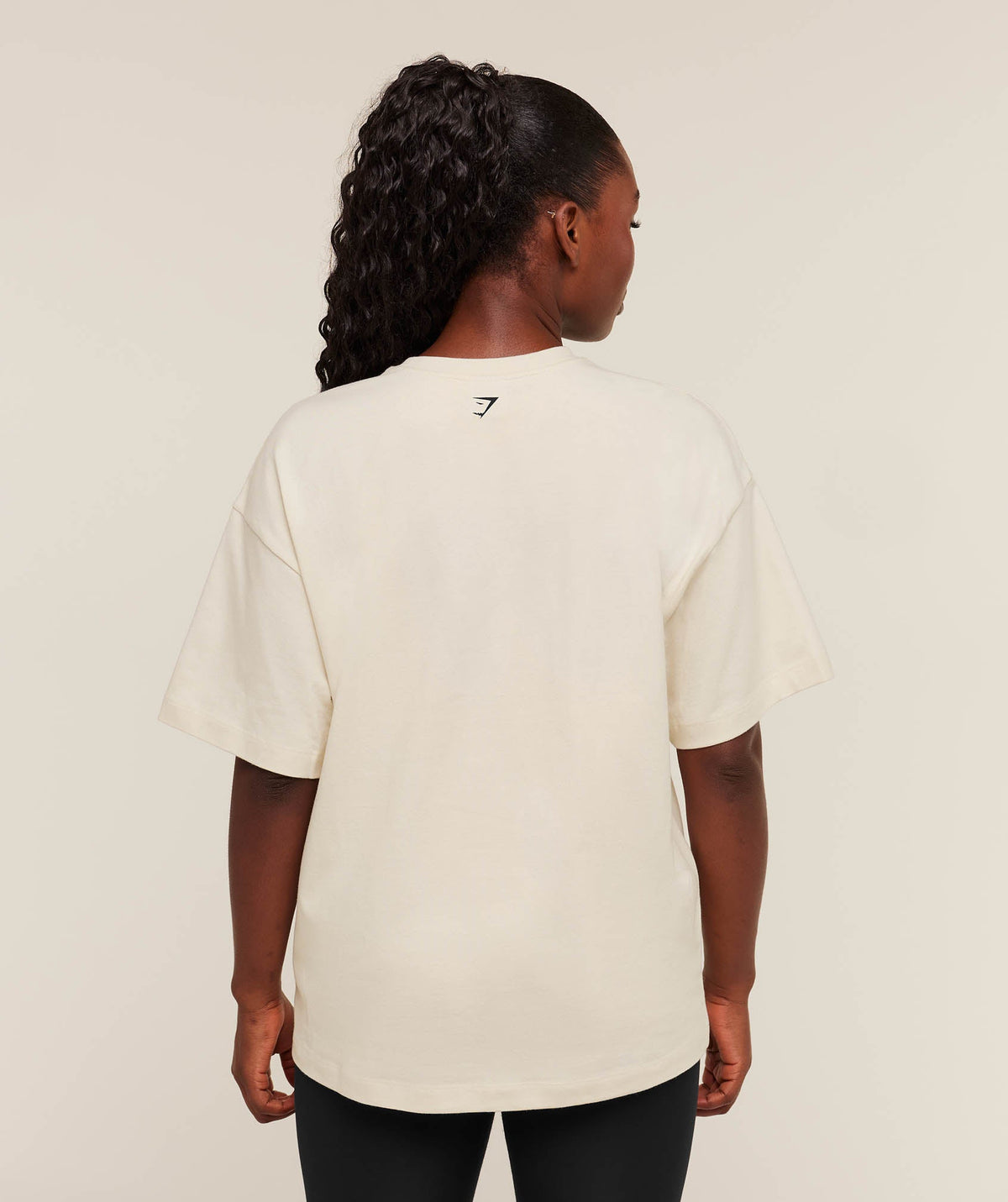 gymshark-juicy-peach-short-sleeve-t-shirt-ss-tops-white-aw25