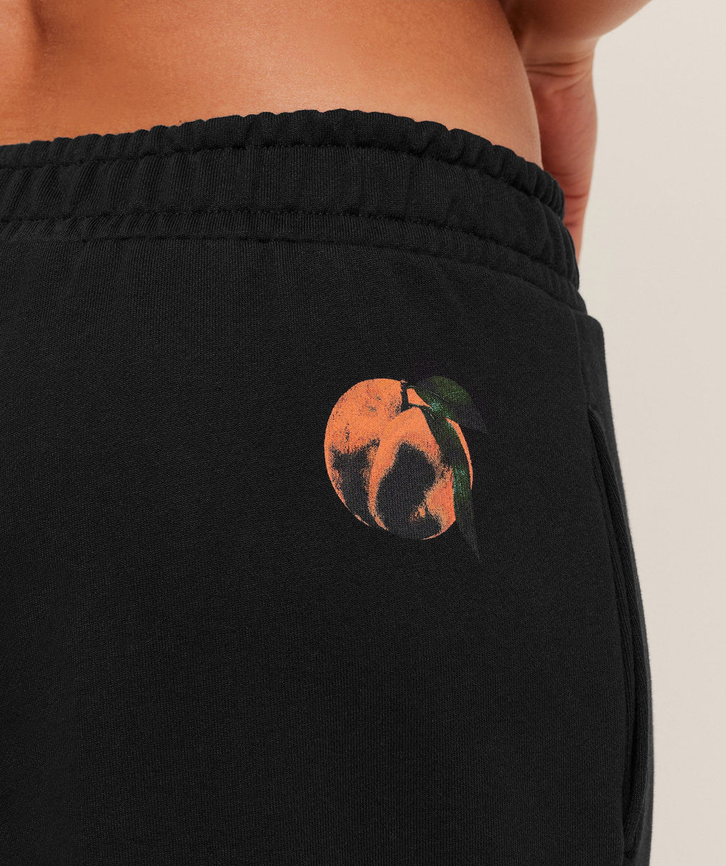 gymshark-juice-peach-wide-leg-joggers-pants-black-aw25