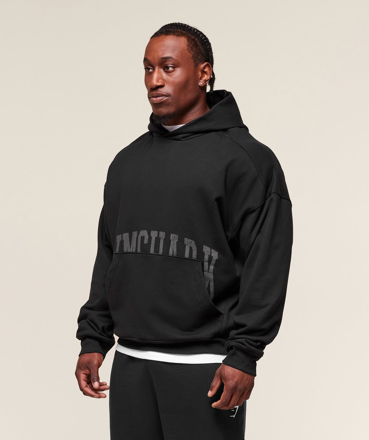 gymshark-pocket-graphic-hoodie-pullovers-black-ss25