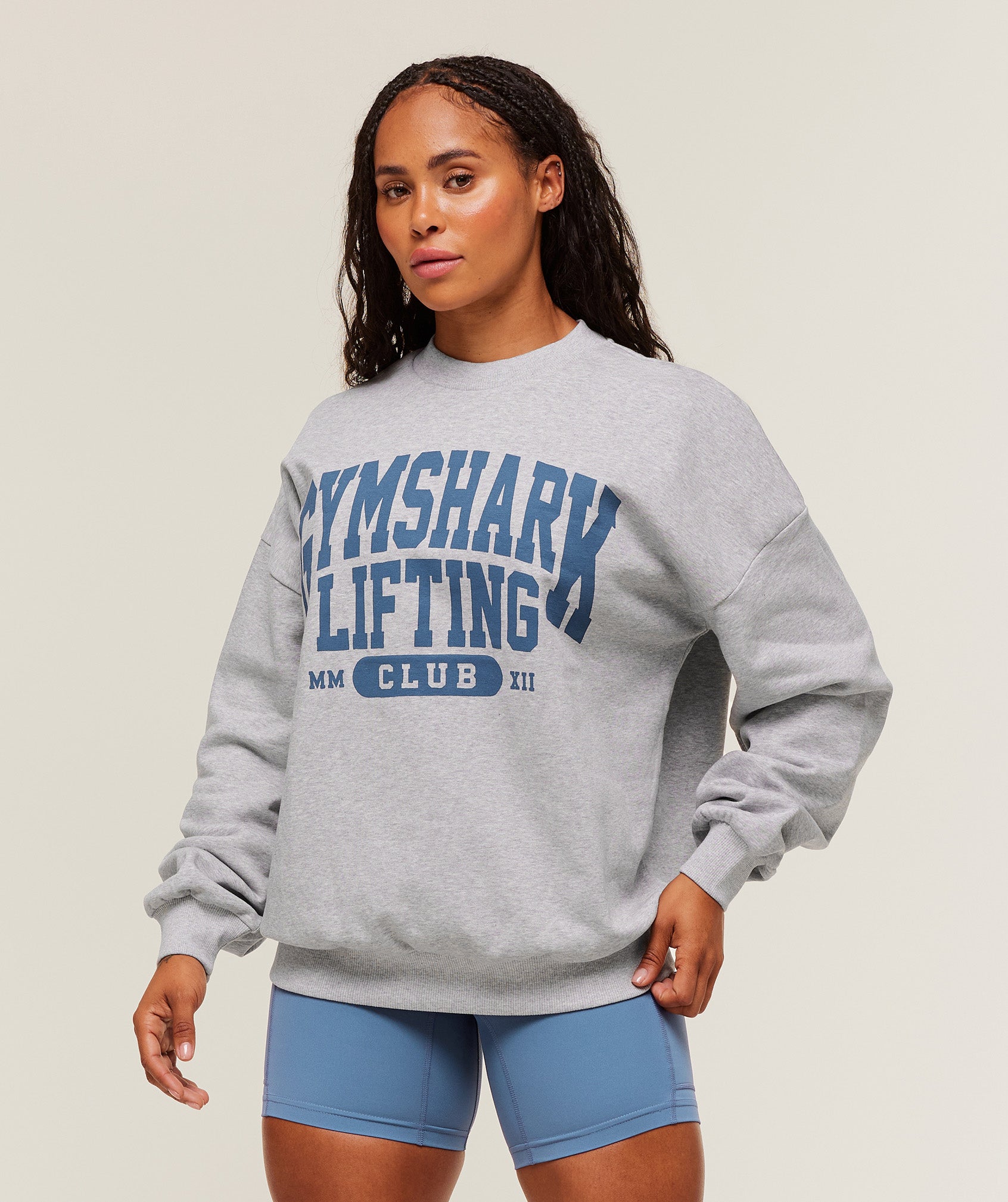 gymshark-lifting-club-graphic-oversized-crew-neck-pullovers-grey-aw25