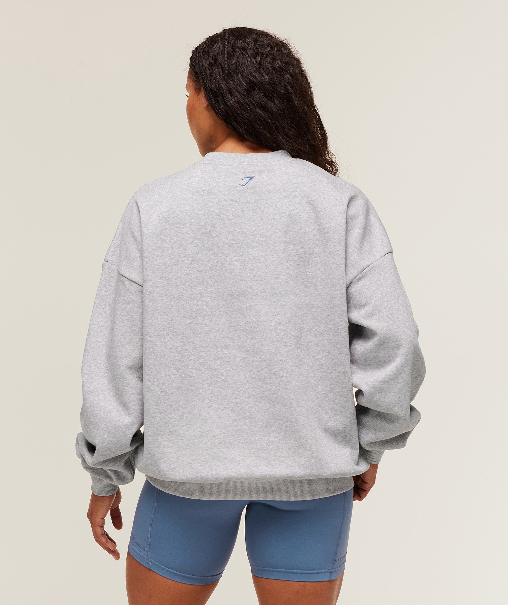 gymshark-lifting-club-graphic-oversized-crew-neck-pullovers-grey-aw25