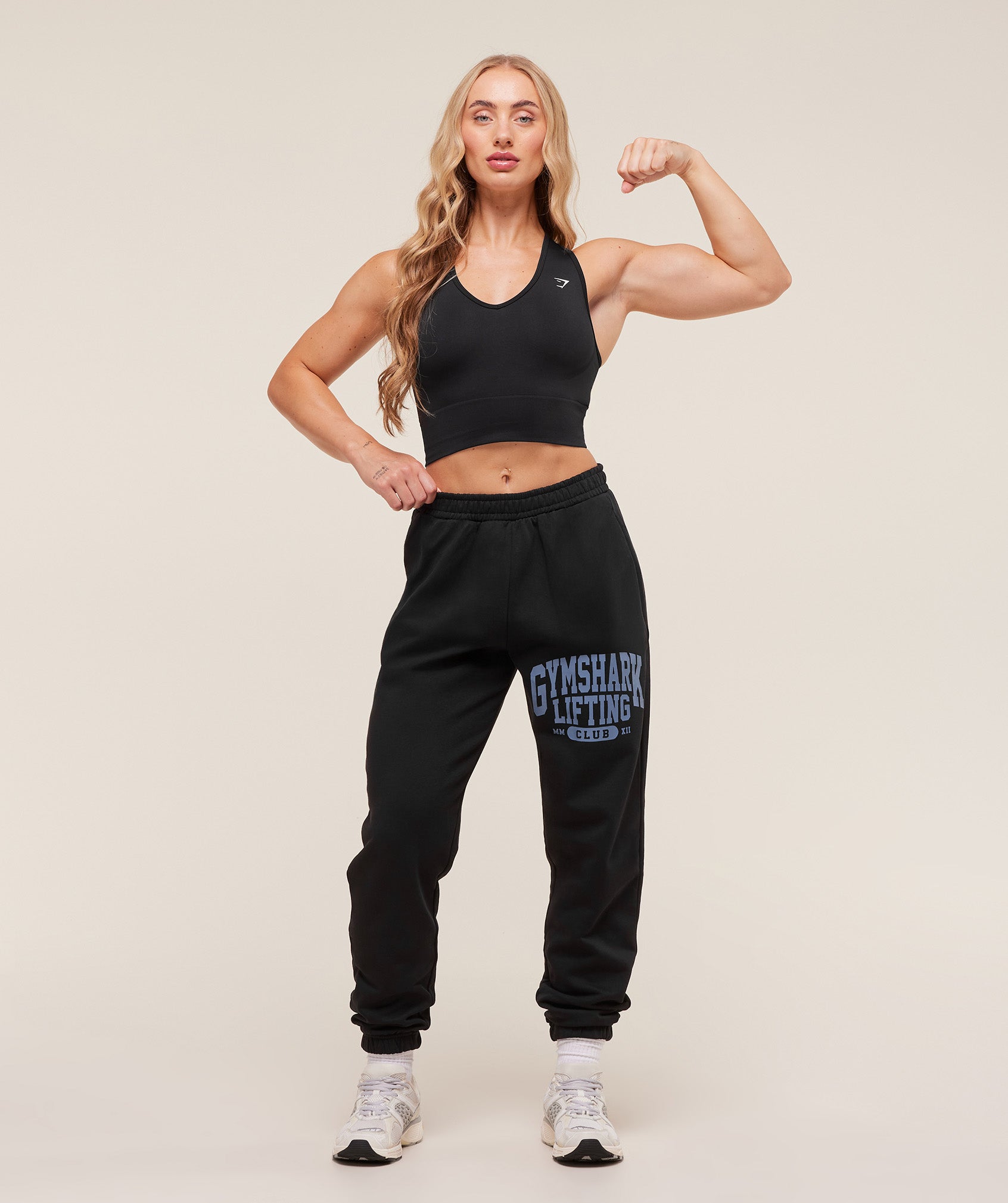 gymshark-lifting-club-graphic-joggers-pants-black-aw25