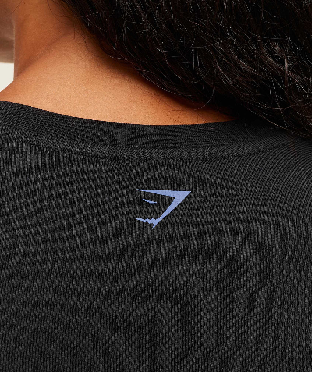 gymshark-lifting-club-graphic-oversized-long-sleeve-t-shirt-ls-tops-black-aw25