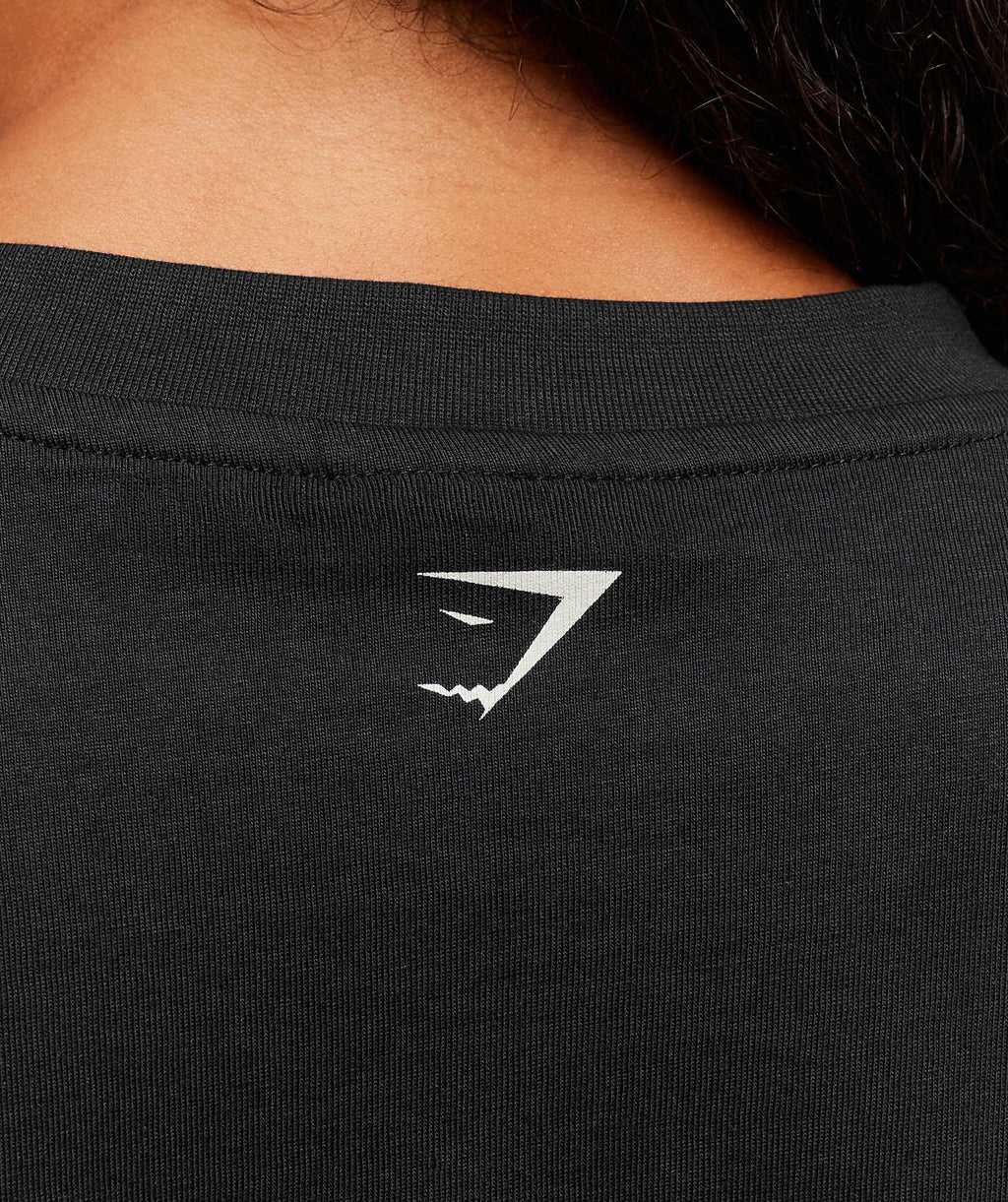 gymshark-lifting-club-graphic-oversized-t-shirt-ss-tops-black-aw25
