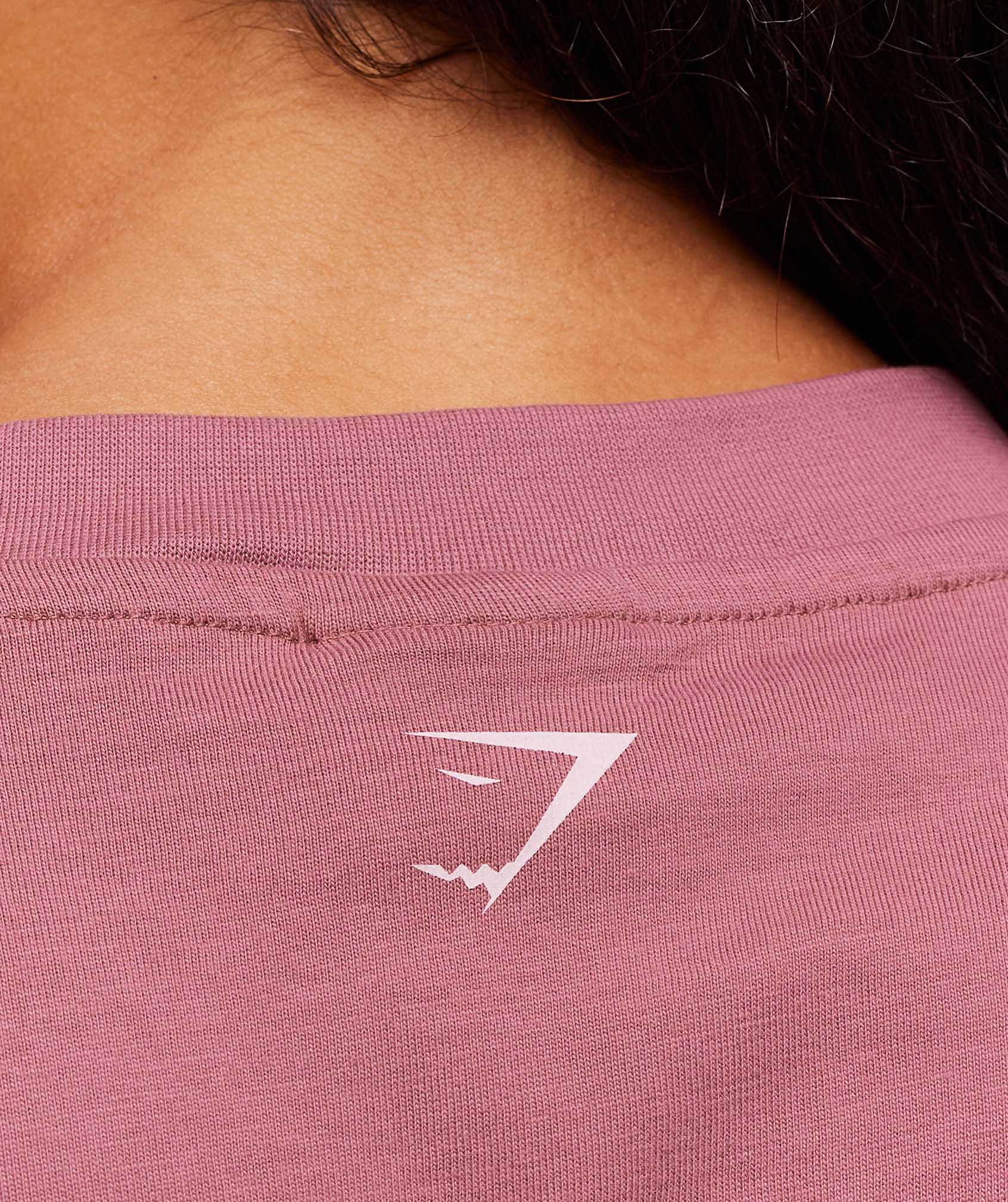 gymshark-lifting-club-graphic-oversized-t-shirt-ss-tops-pink-aw25