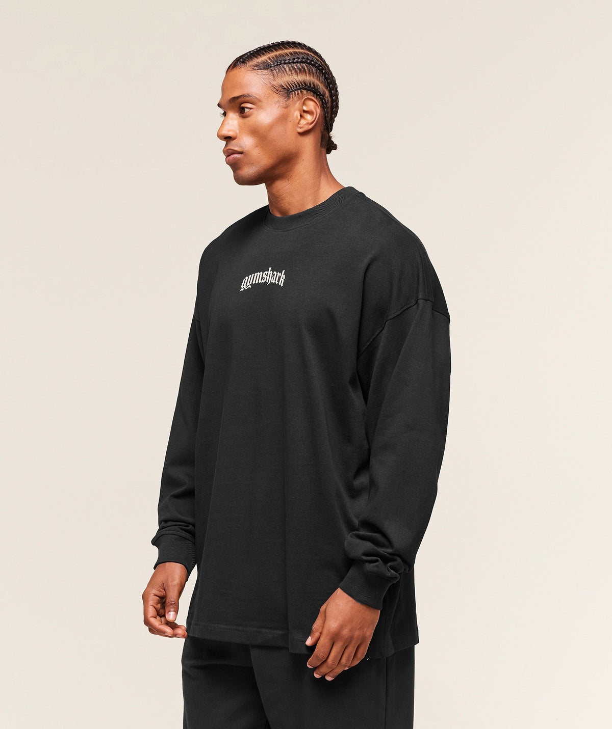 gymshark-lion-graphic-long-sleeve-t-shirt-ls-tops-black-aw25