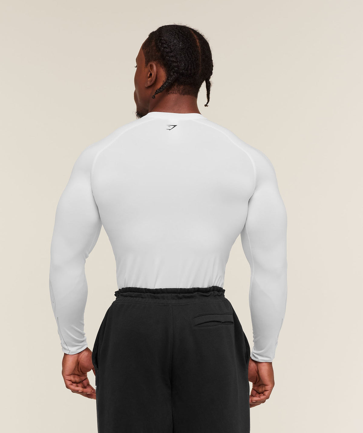 gymshark-outline-graphic-long-sleeve-baselayer-ls-tops-white-aw25