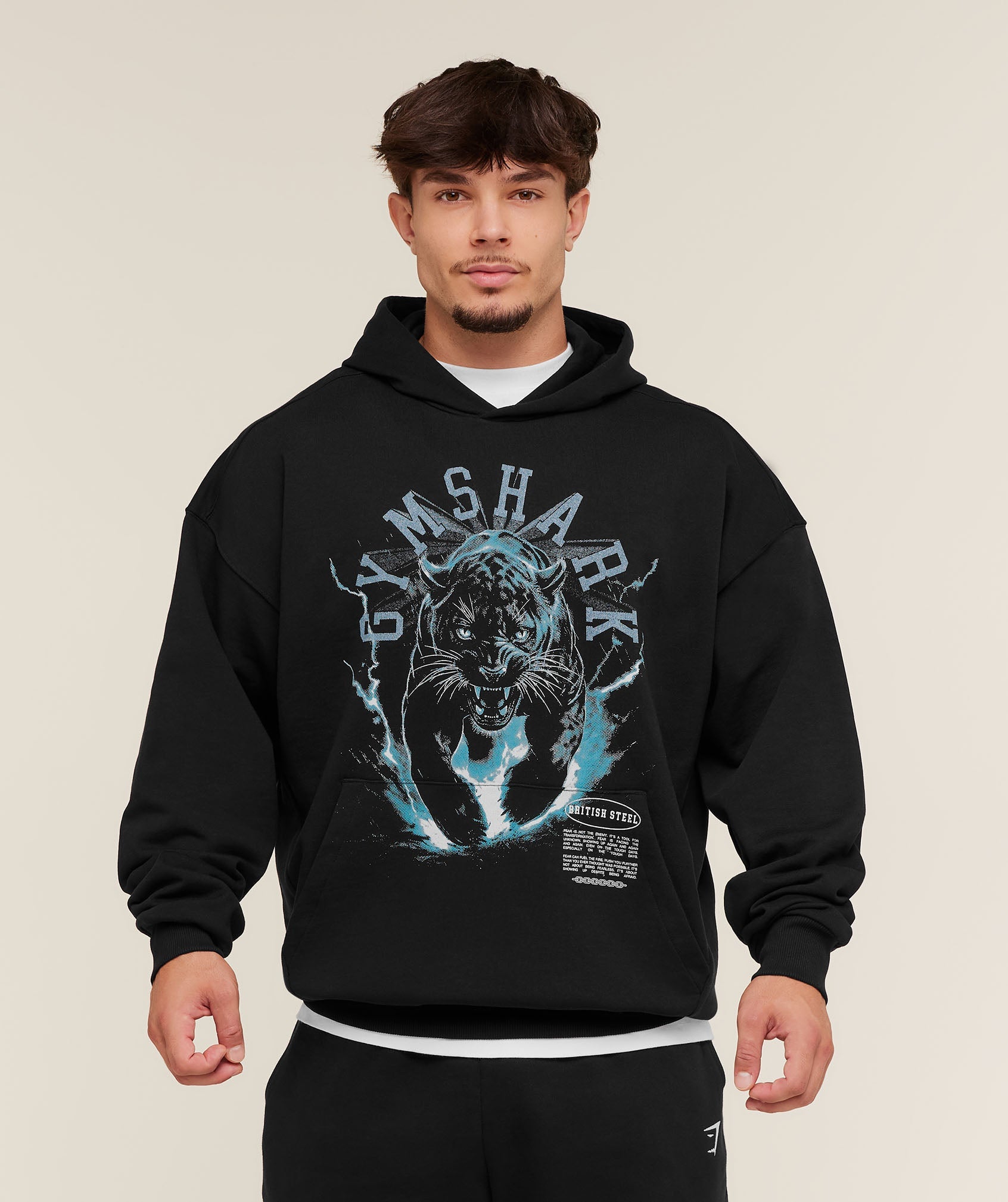gymshark-panther-graphic-hoodie-pullovers-black-aw25