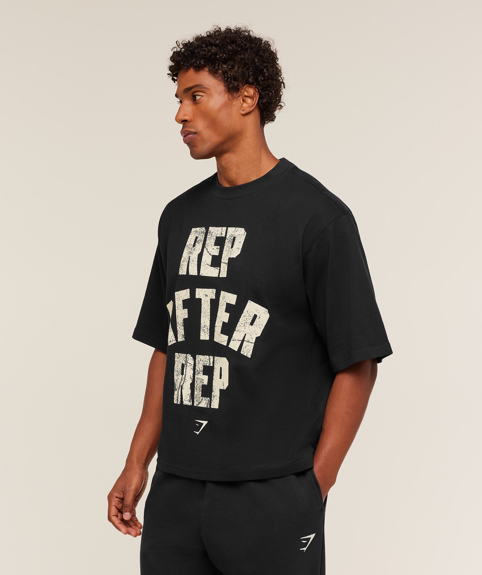 gymshark-rep-after-rep-t-shirt-ss-tops-black-aw25