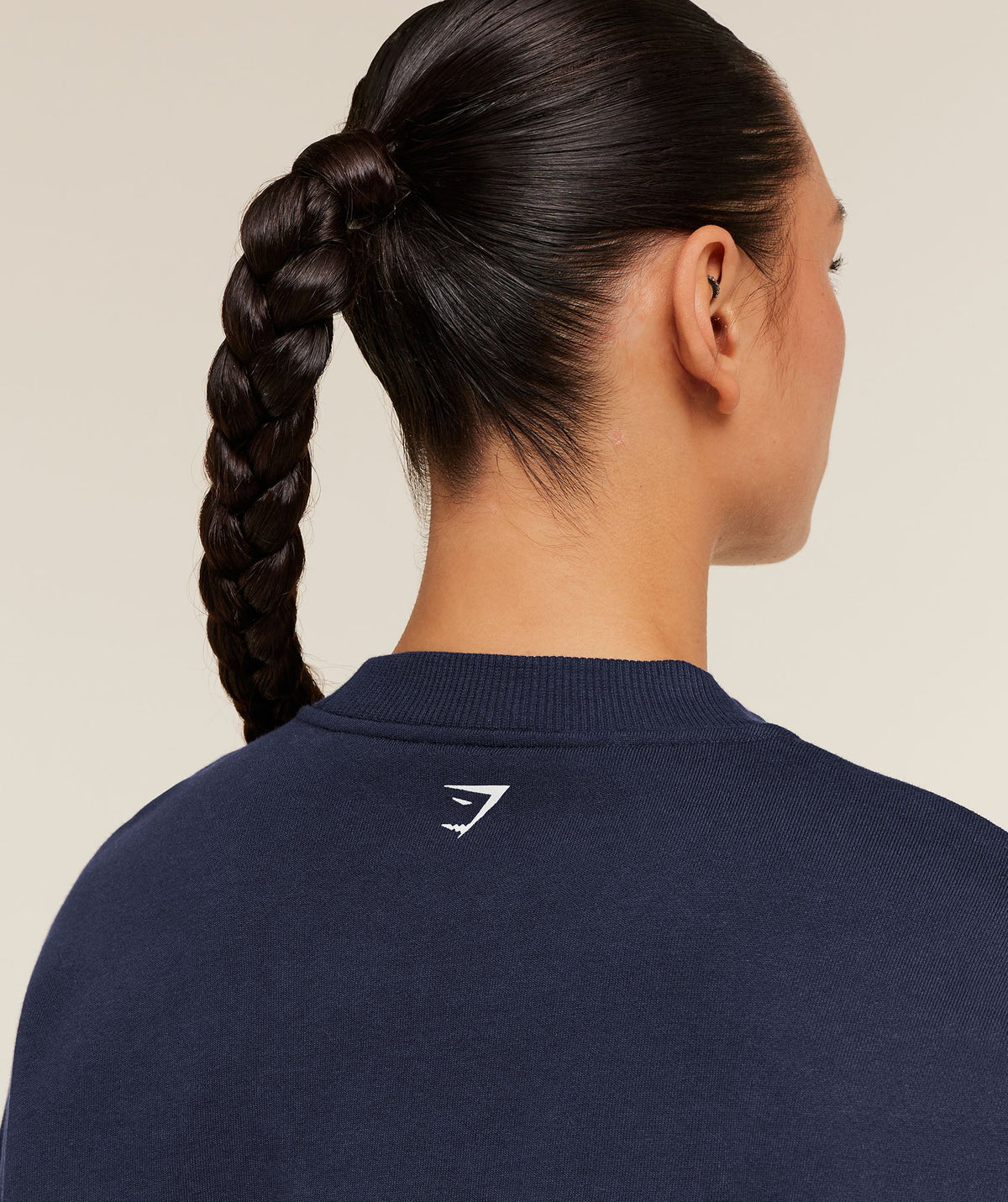 gymshark-run-club-graphic-sweatshirt-pullovers-blue-ss26