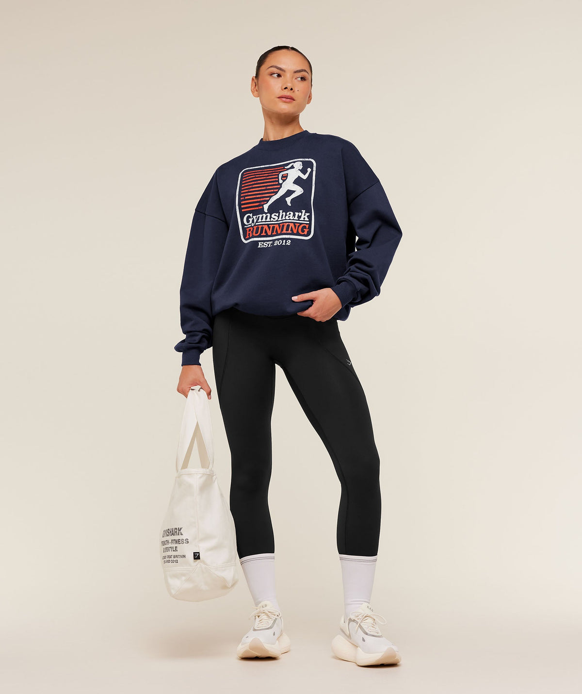 gymshark-run-club-graphic-sweatshirt-pullovers-blue-ss26