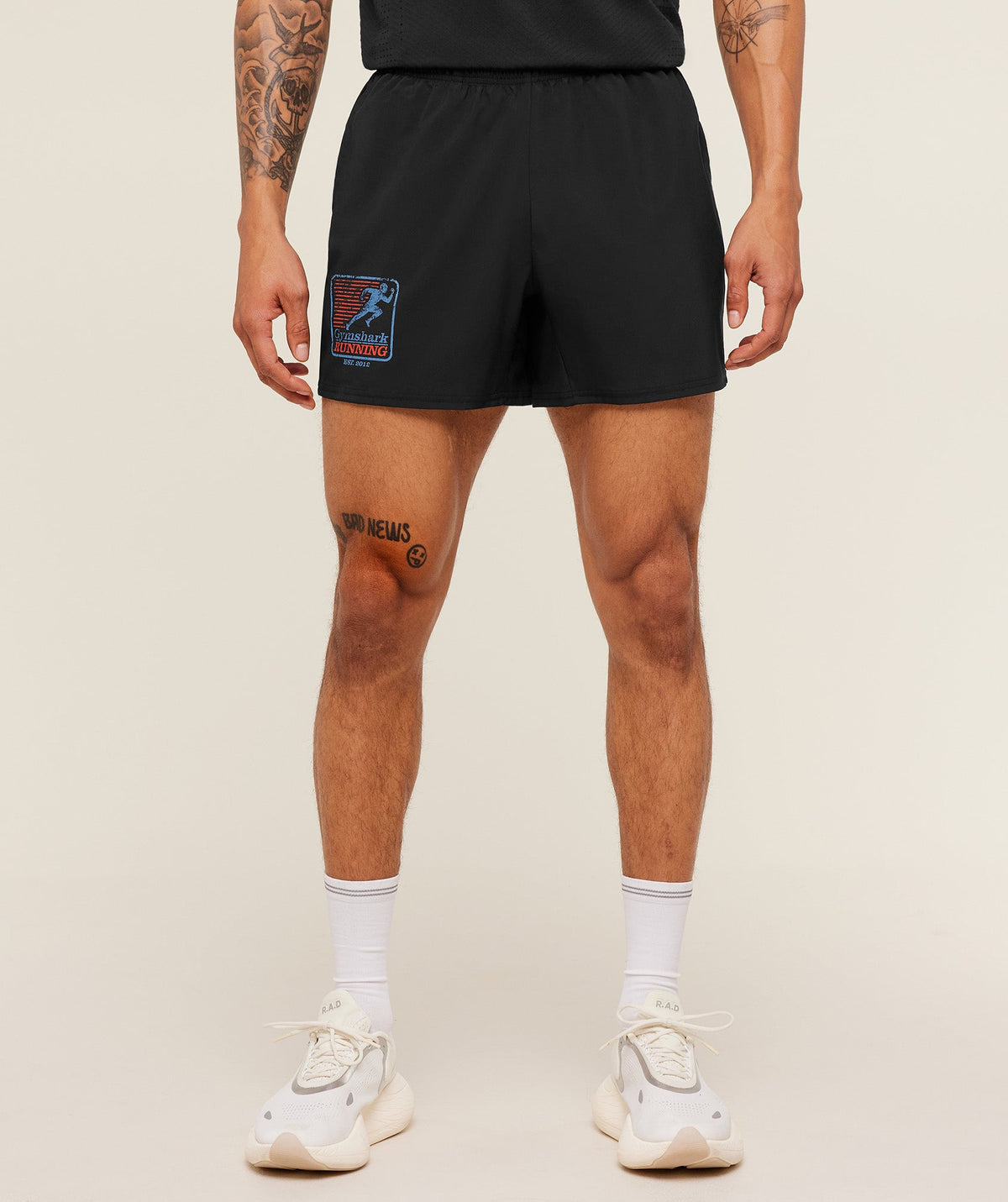 gymshark-run-club-graphic-short-shorts-black-ss26