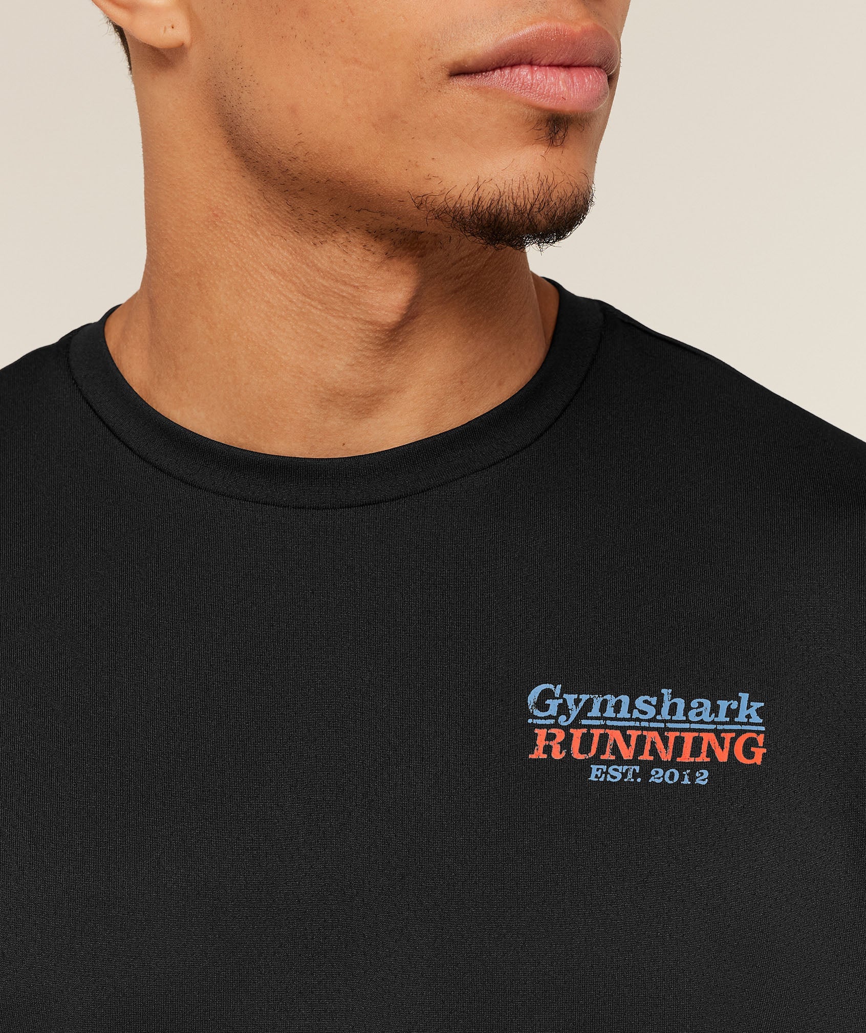 gymshark-run-club-graphic-t-shirt-ss-tops