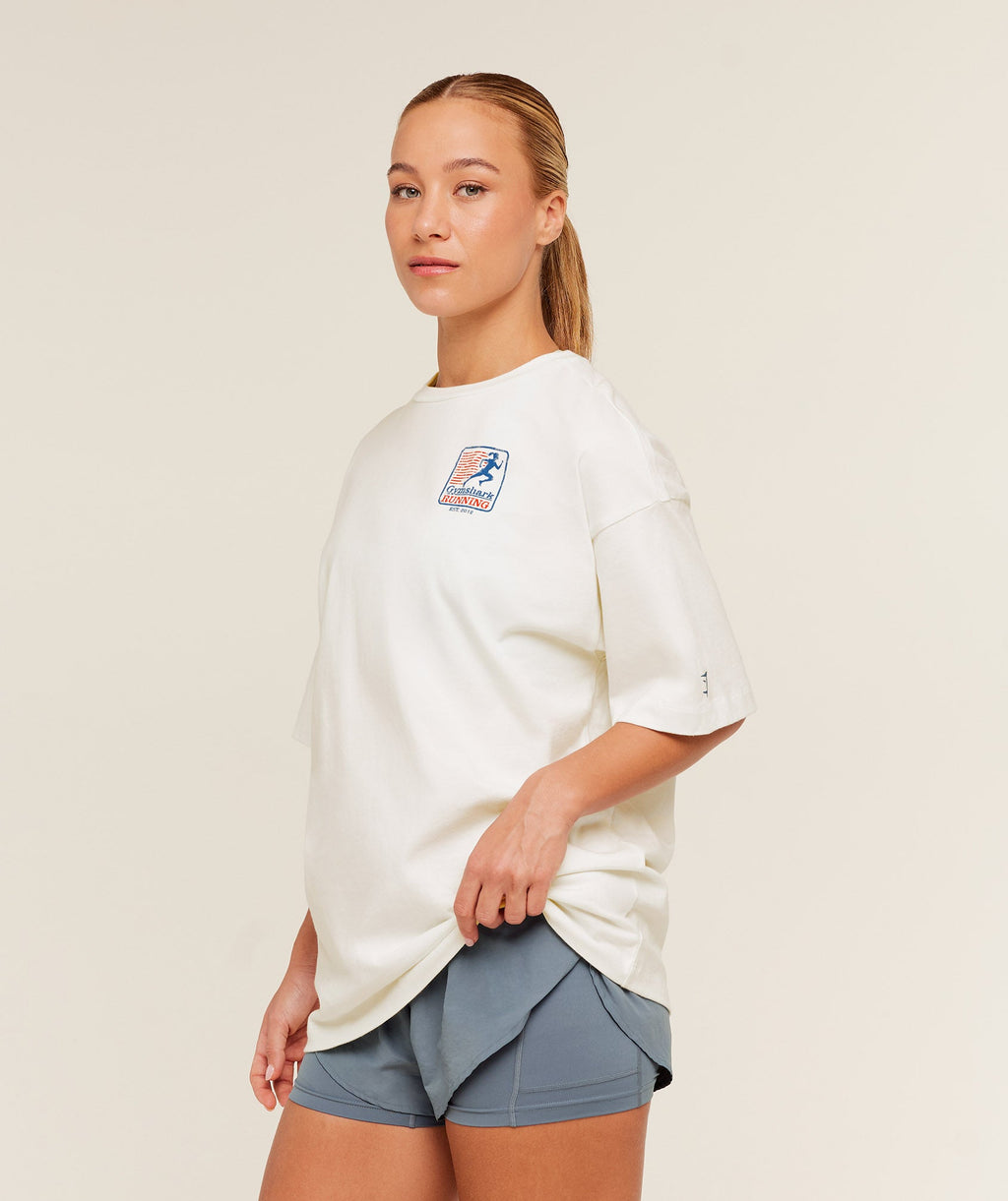 gymshark-run-club-graphic-short-sleeve-t-shirt-ss-tops-white-ss26