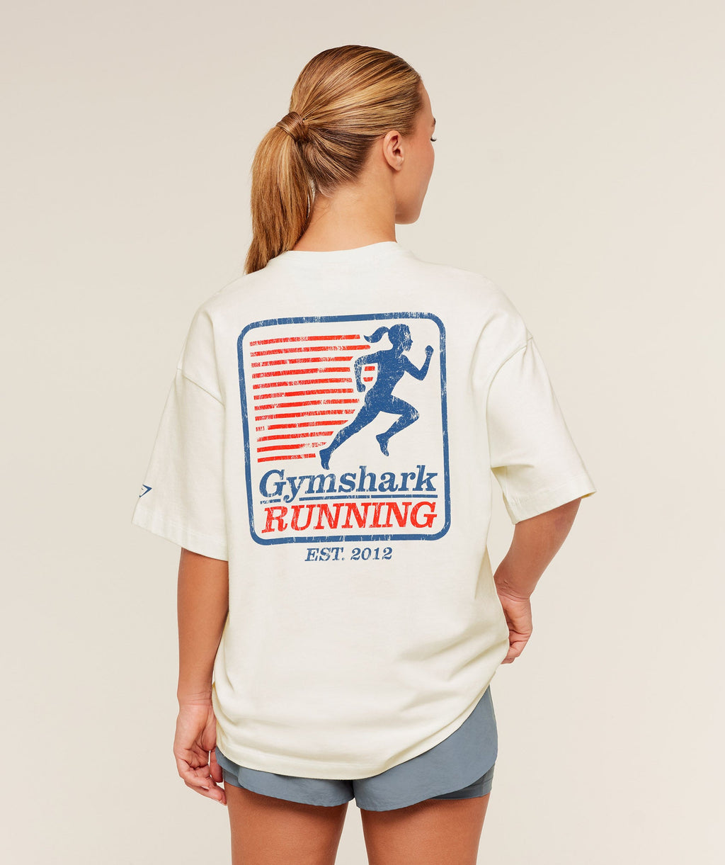 gymshark-run-club-graphic-short-sleeve-t-shirt-ss-tops-white-ss26