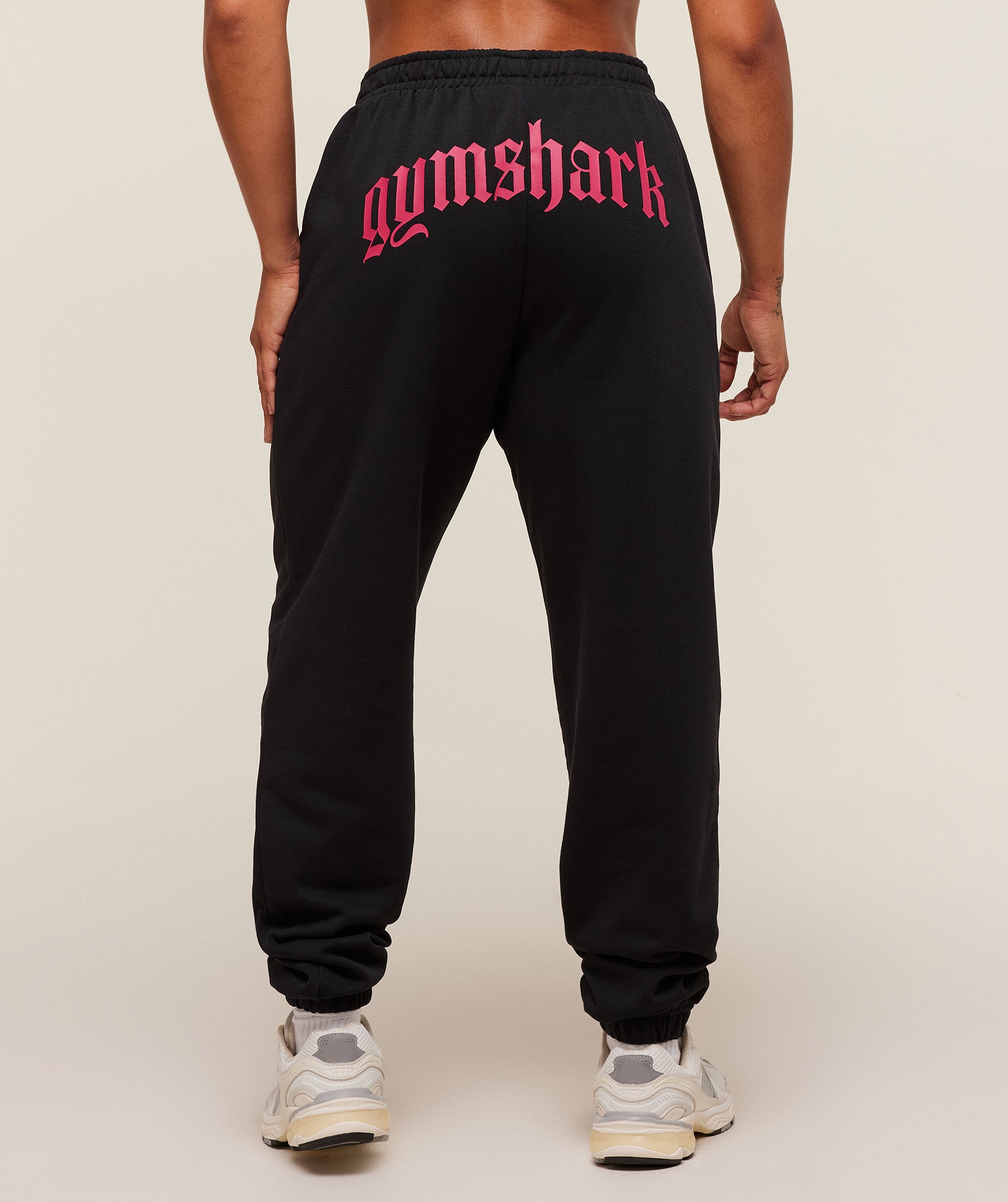 gymshark-strength-department-joggers-pants-black-aw25