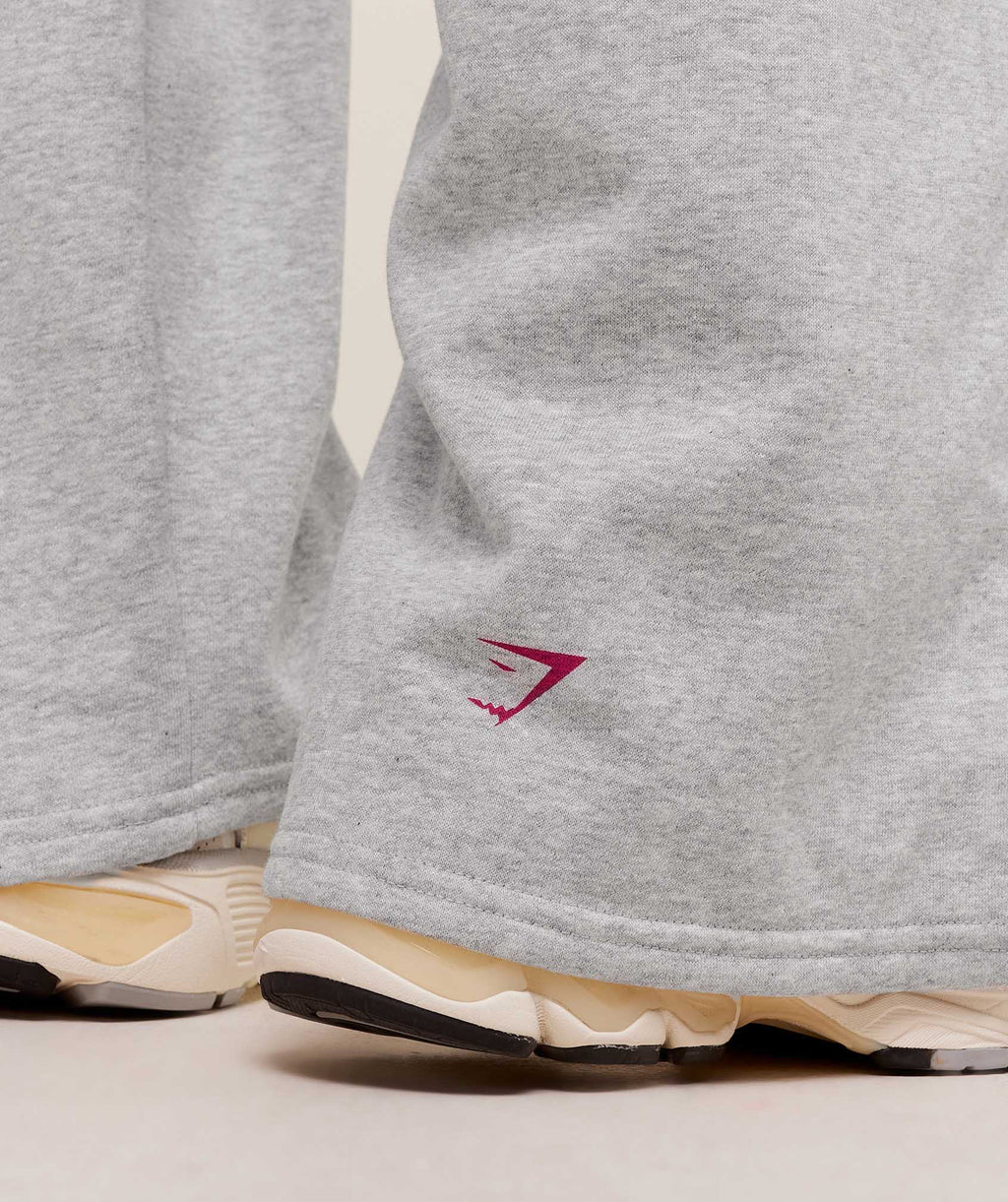 gymshark-strength-department-wide-leg-joggers-pants-grey-aw25