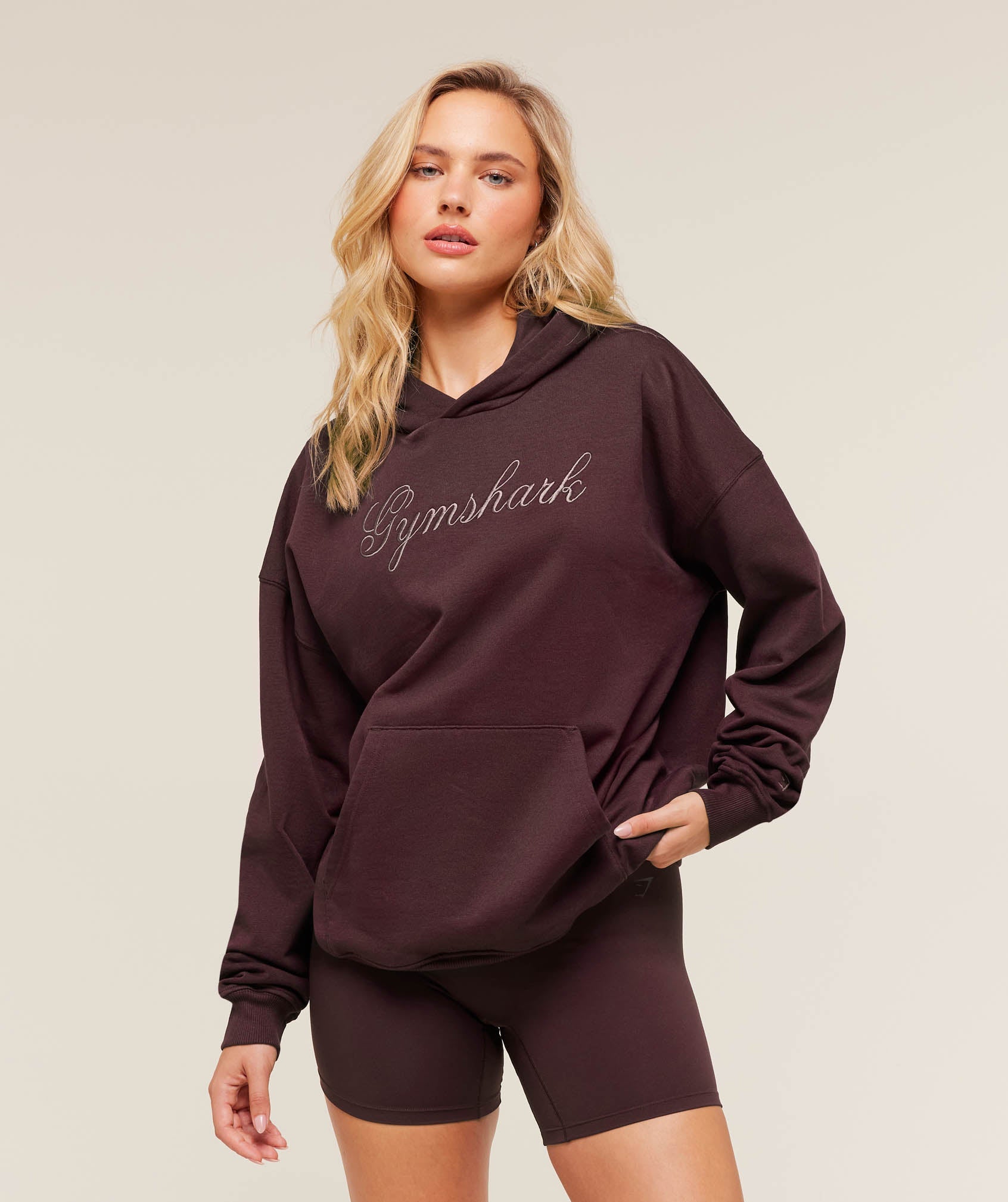 gymshark-all-seasons-graphic-hoodie-pullovers-1
