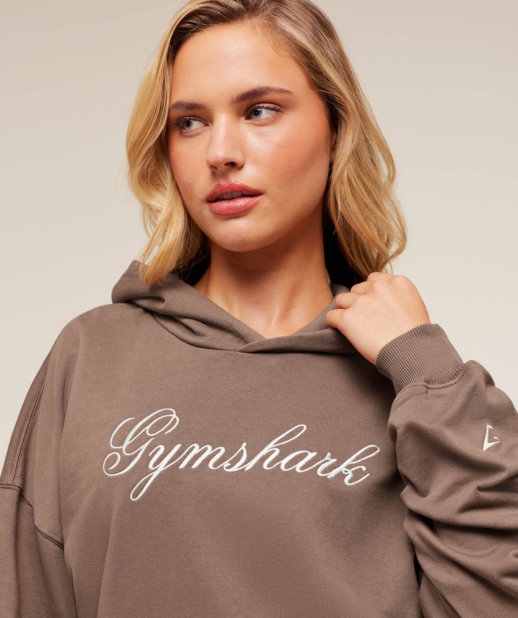 gymshark-all-seasons-graphic-hoodie-pullovers-2