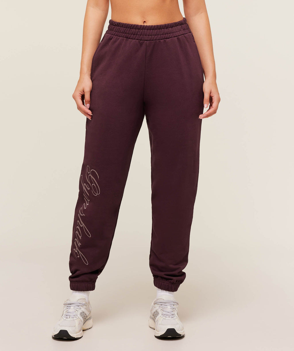 gymshark-all-seasons-graphic-jogger-pants-2