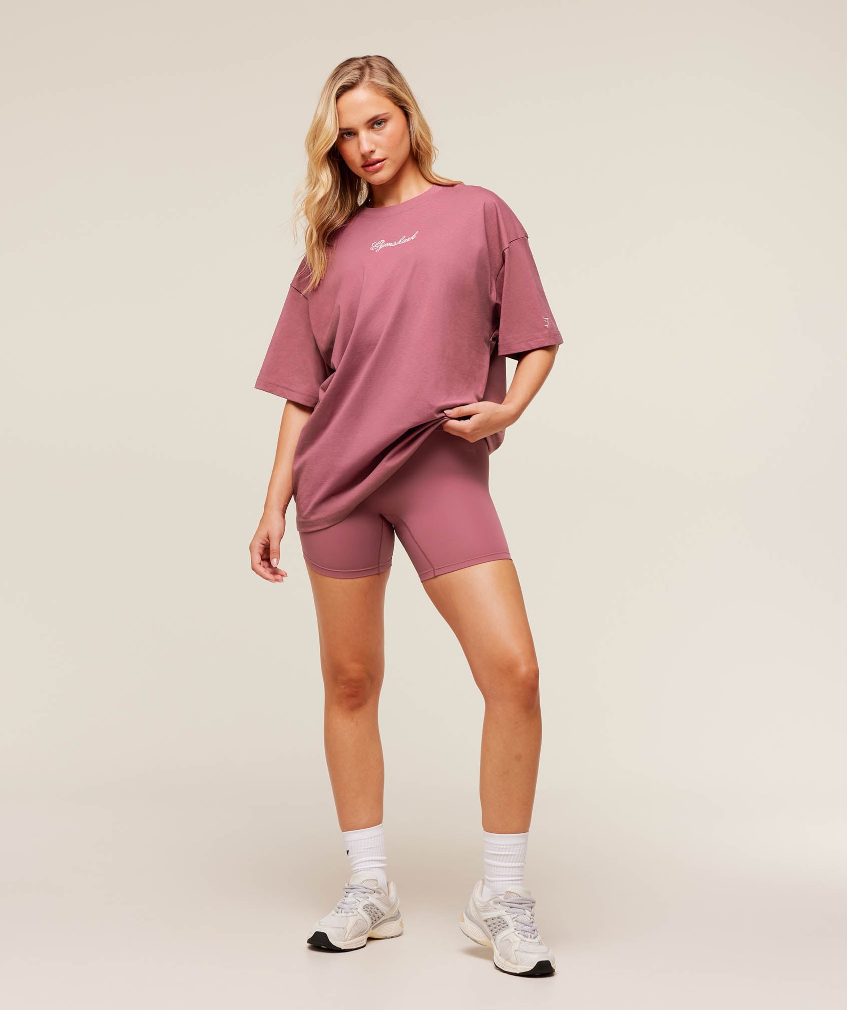gymshark-all-seasons-graphic-short-sleeve-t-shirt-ss-tops