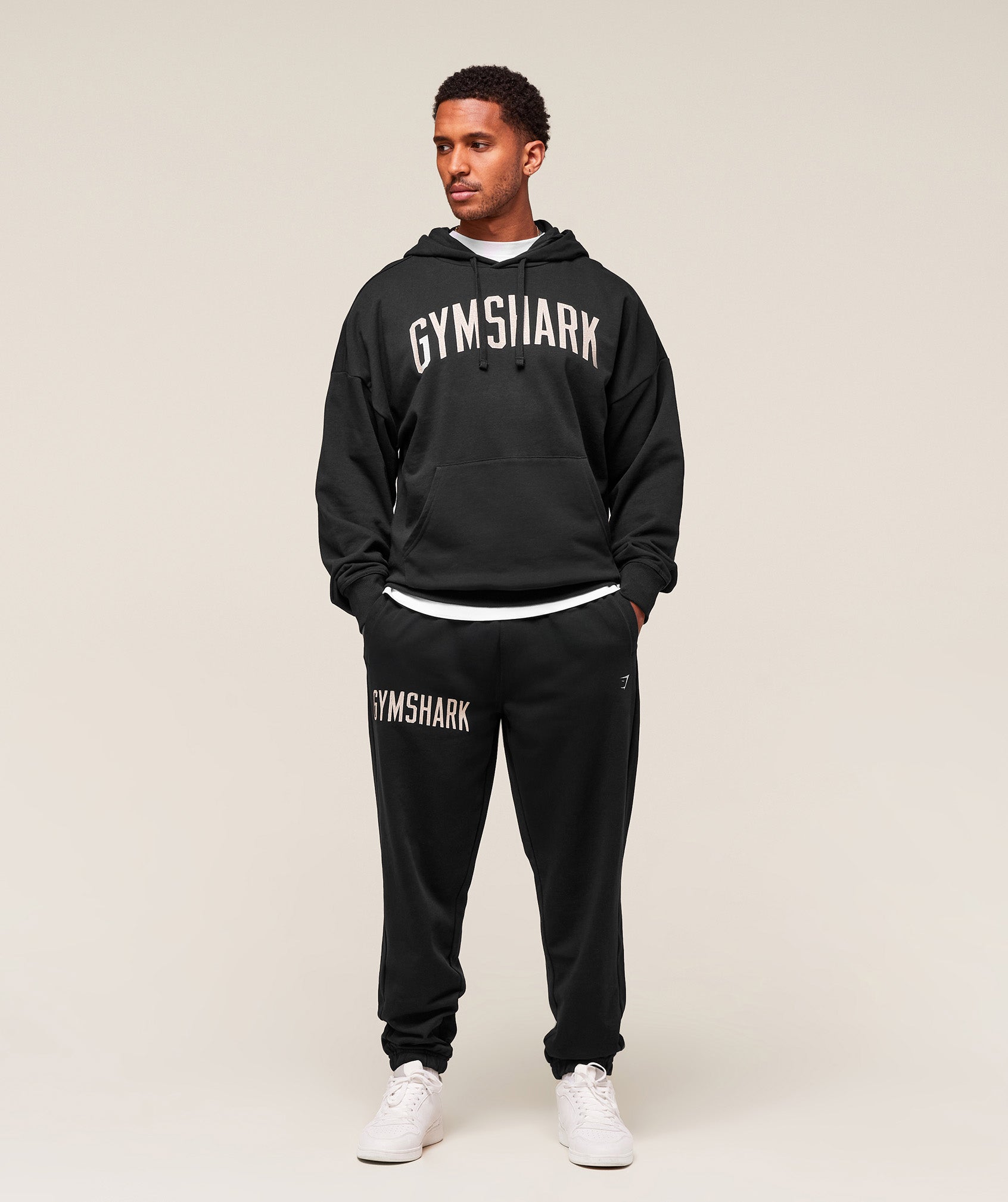 gymshark-worn-graphic-jogger-pants-black-aw25