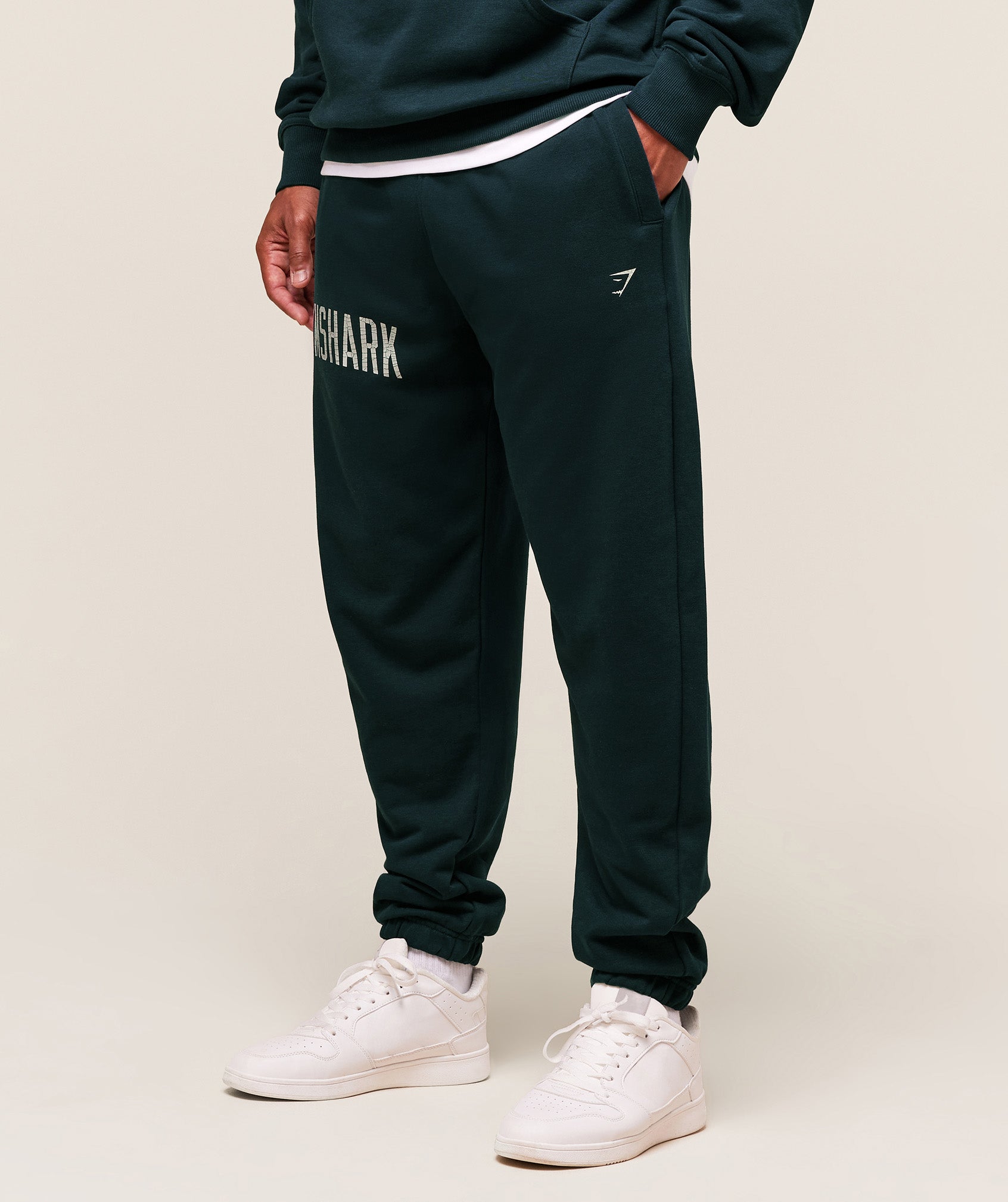 gymshark-worn-graphic-jogger-pants-blue-aw25-1