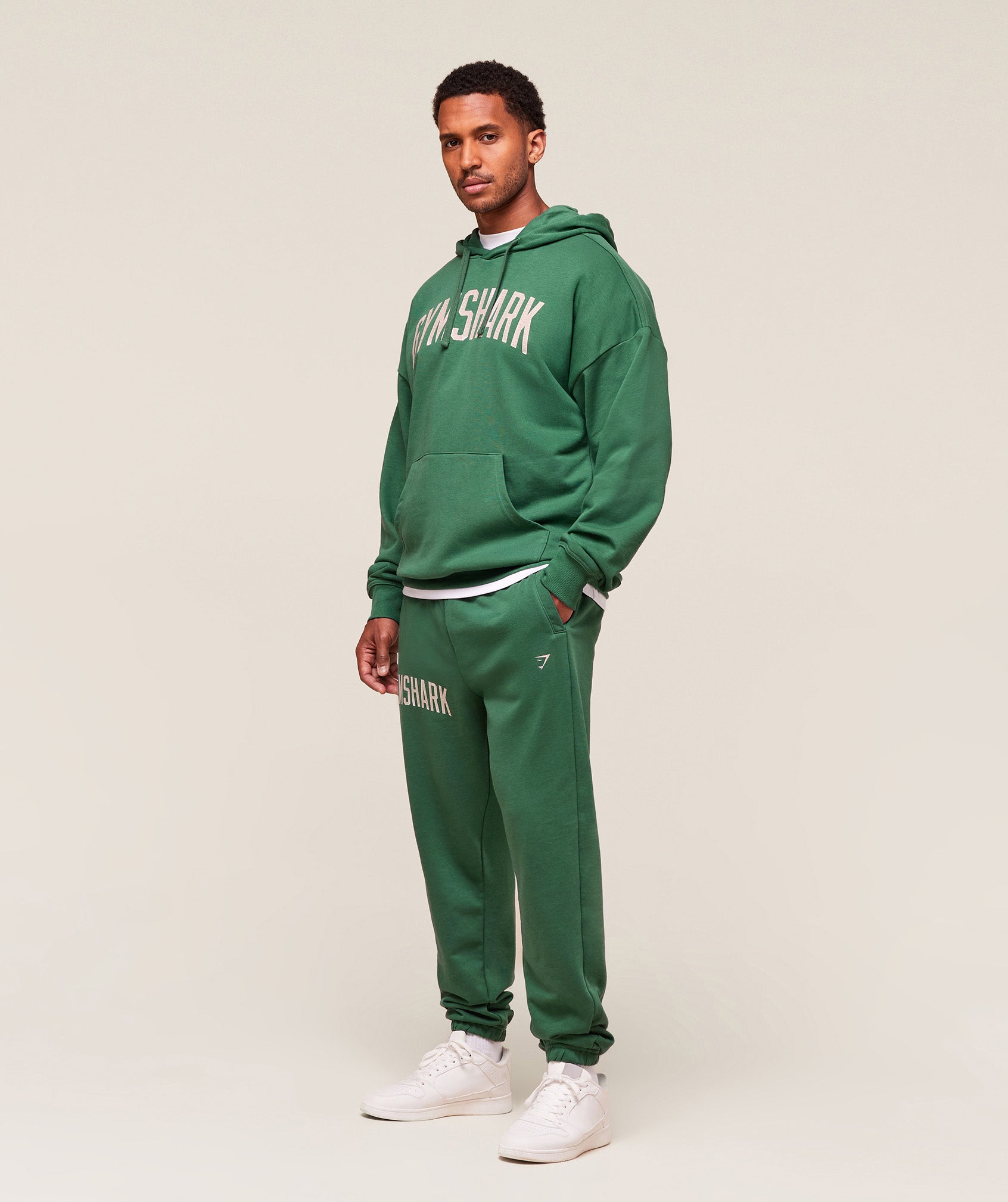 gymshark-worn-graphic-jogger-pants-green-aw25