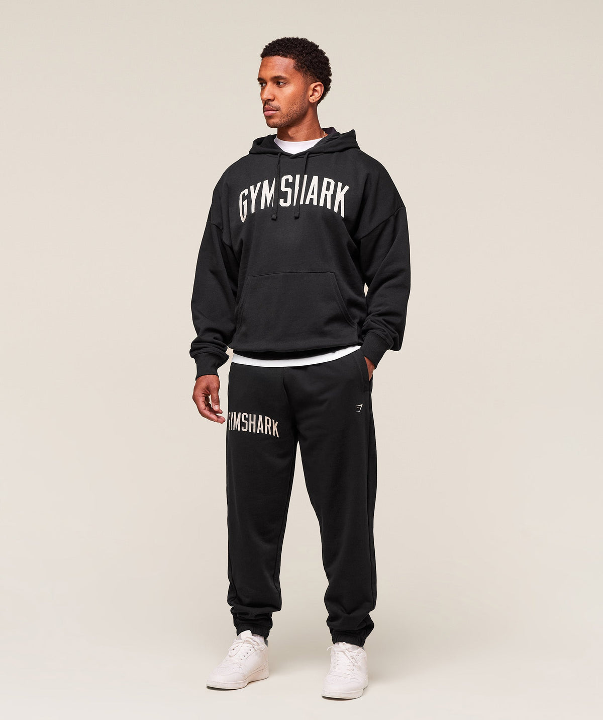 gymshark-worn-graphic-hoodie-pullovers-black-aw25