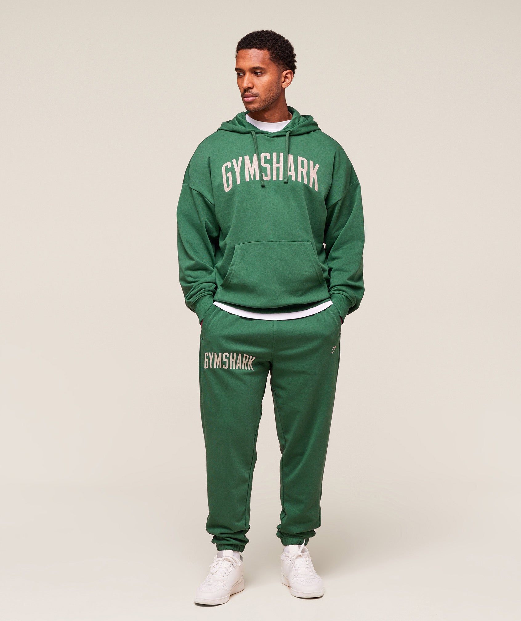 gymshark-worn-graphic-hoodie-pullovers-green-aw25