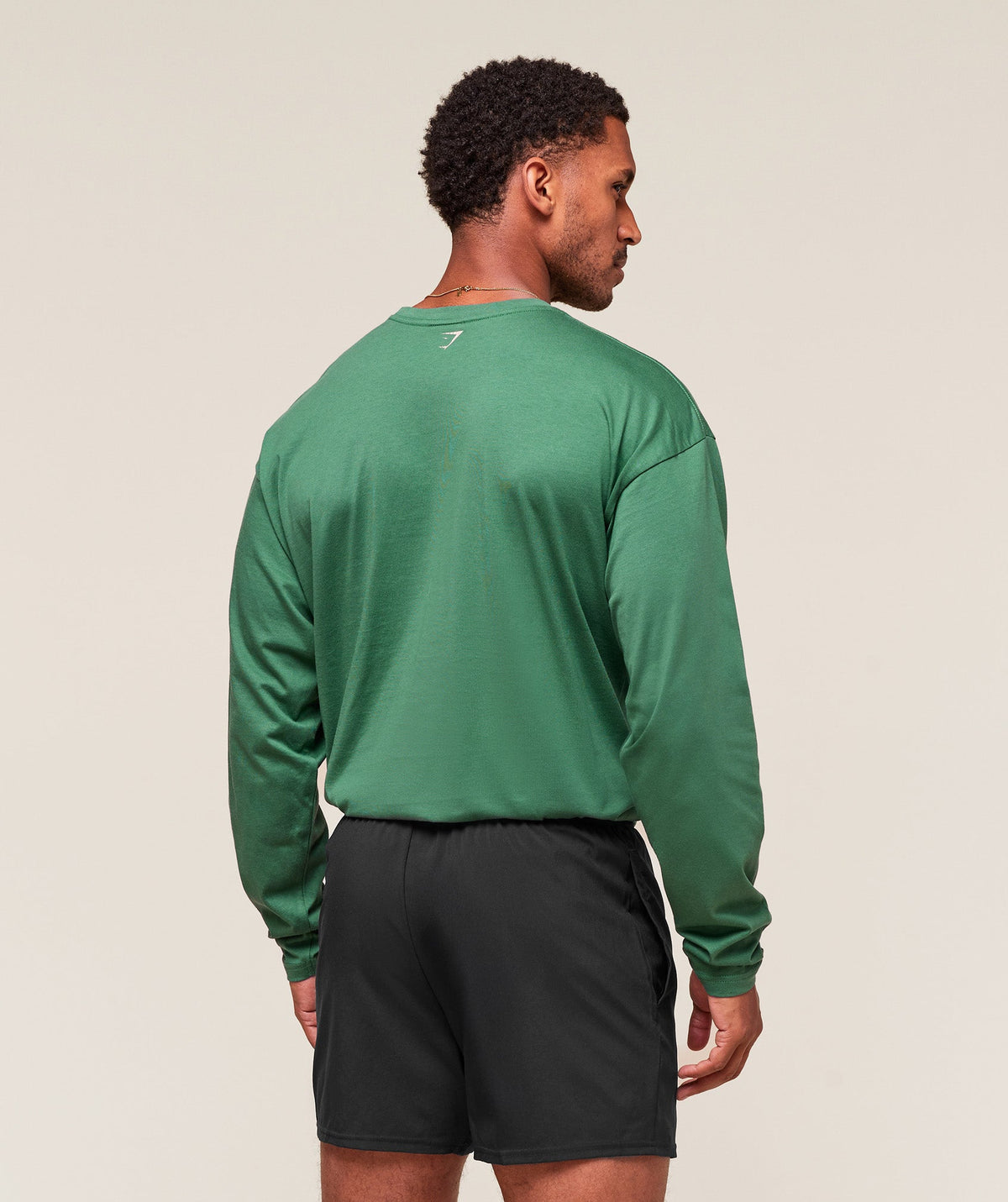gymshark-worn-graphic-long-sleeve-t-shirt-ls-tops-green-aw25