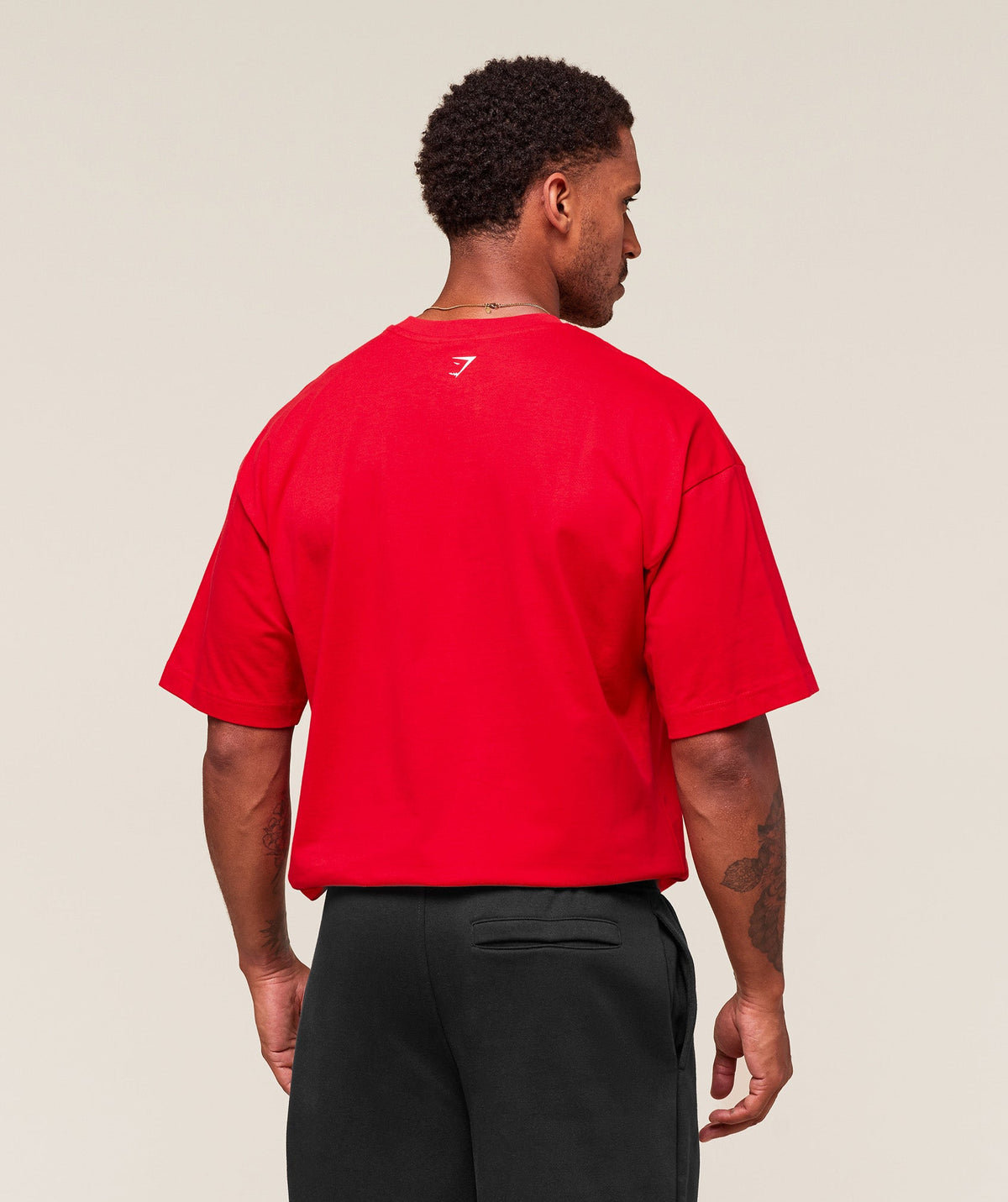 gymshark-worn-graphic-t-shirt-ss-tops-red-aw25