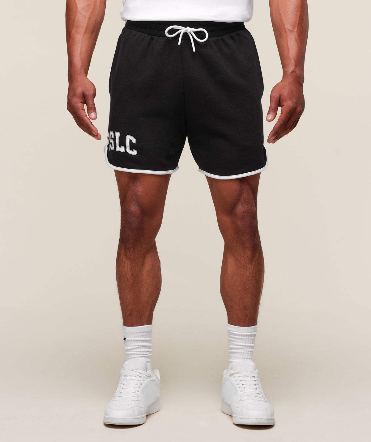 gymshark-collegiate-contrast-5-shorts-shorts-black-ss25