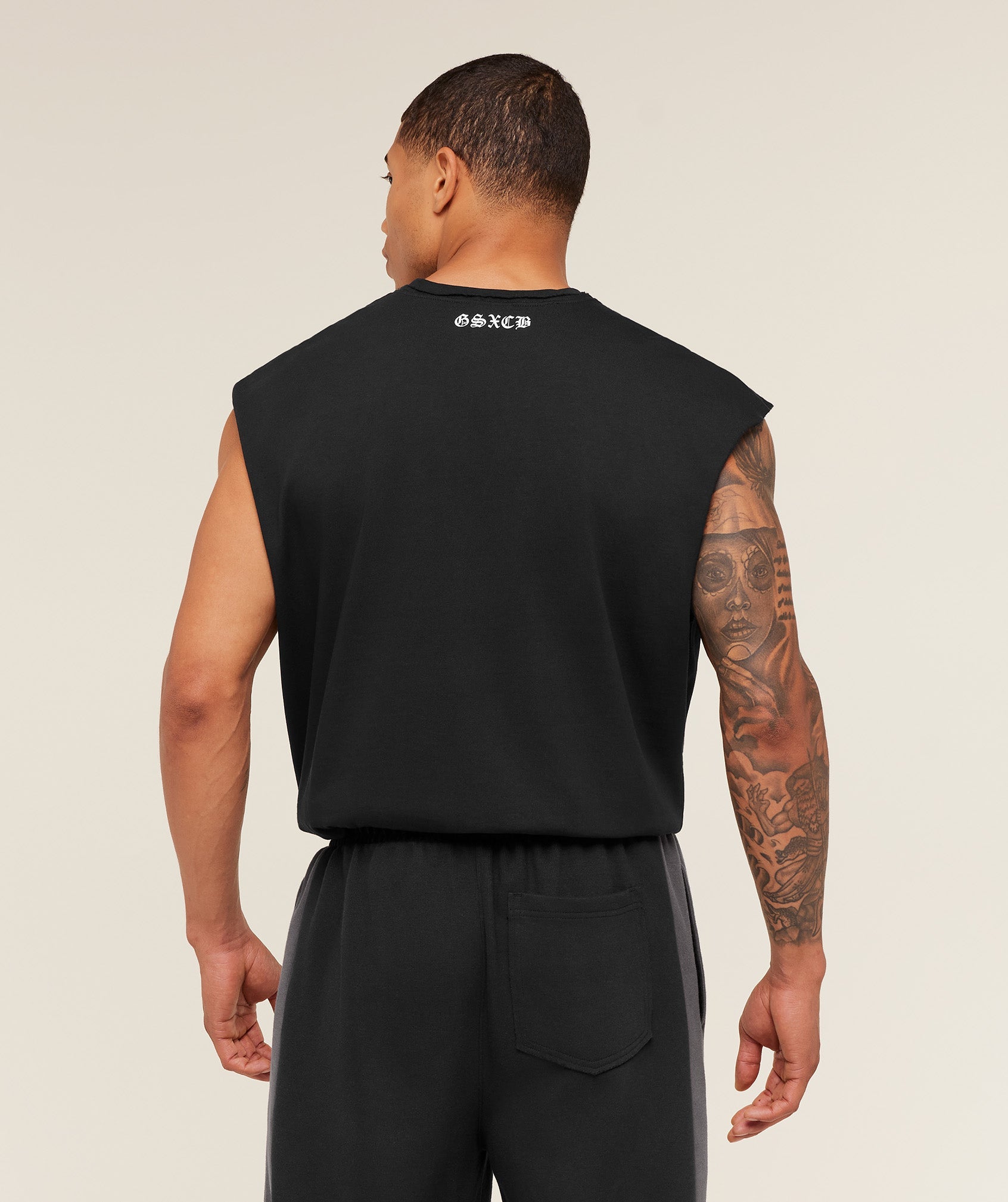 gymshark-gs-x-carlos-cut-off-tee-ss-tops-black-ss26
