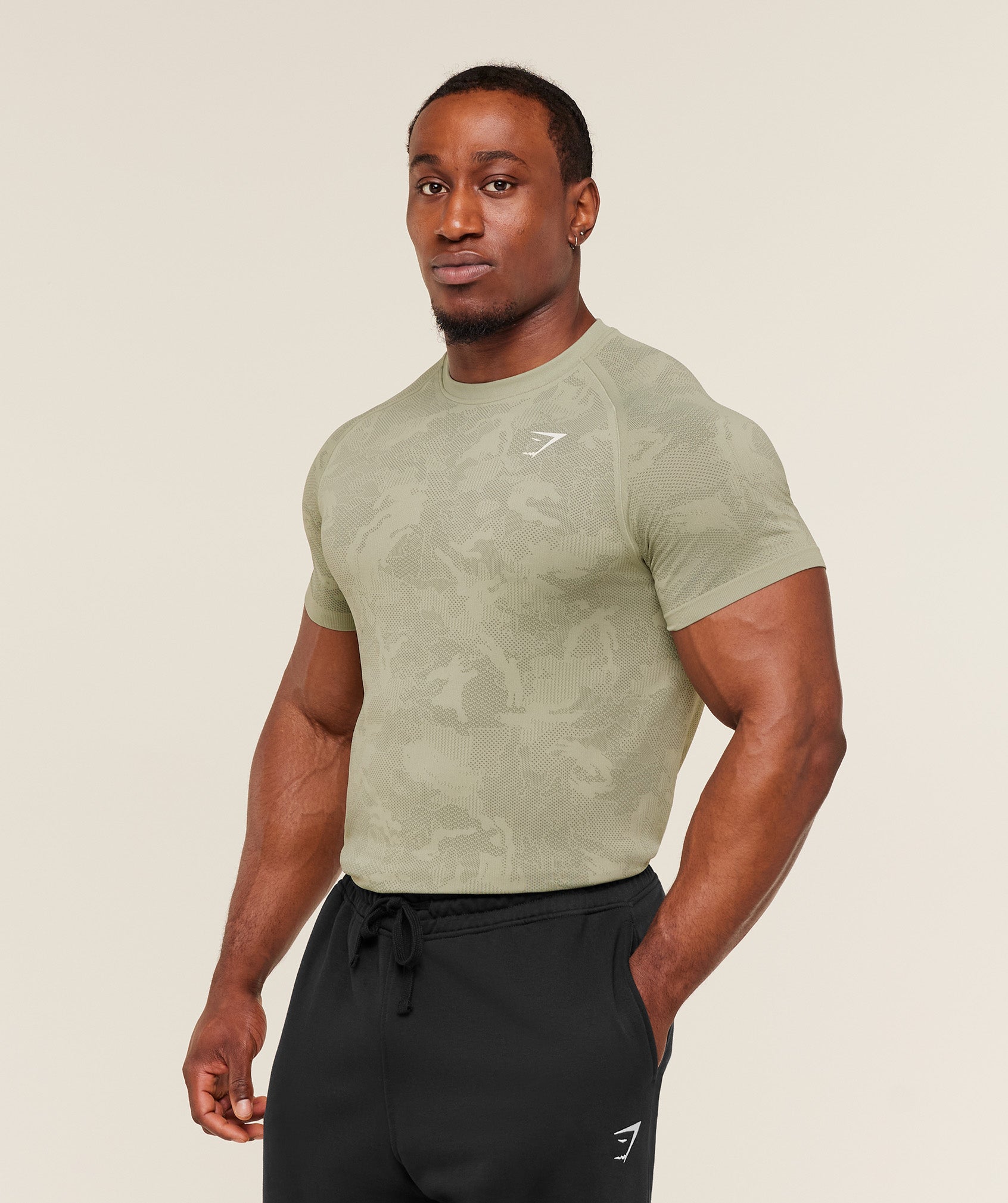 gymshark-geo-seamless-t-shirt-ss-tops-green-ss26